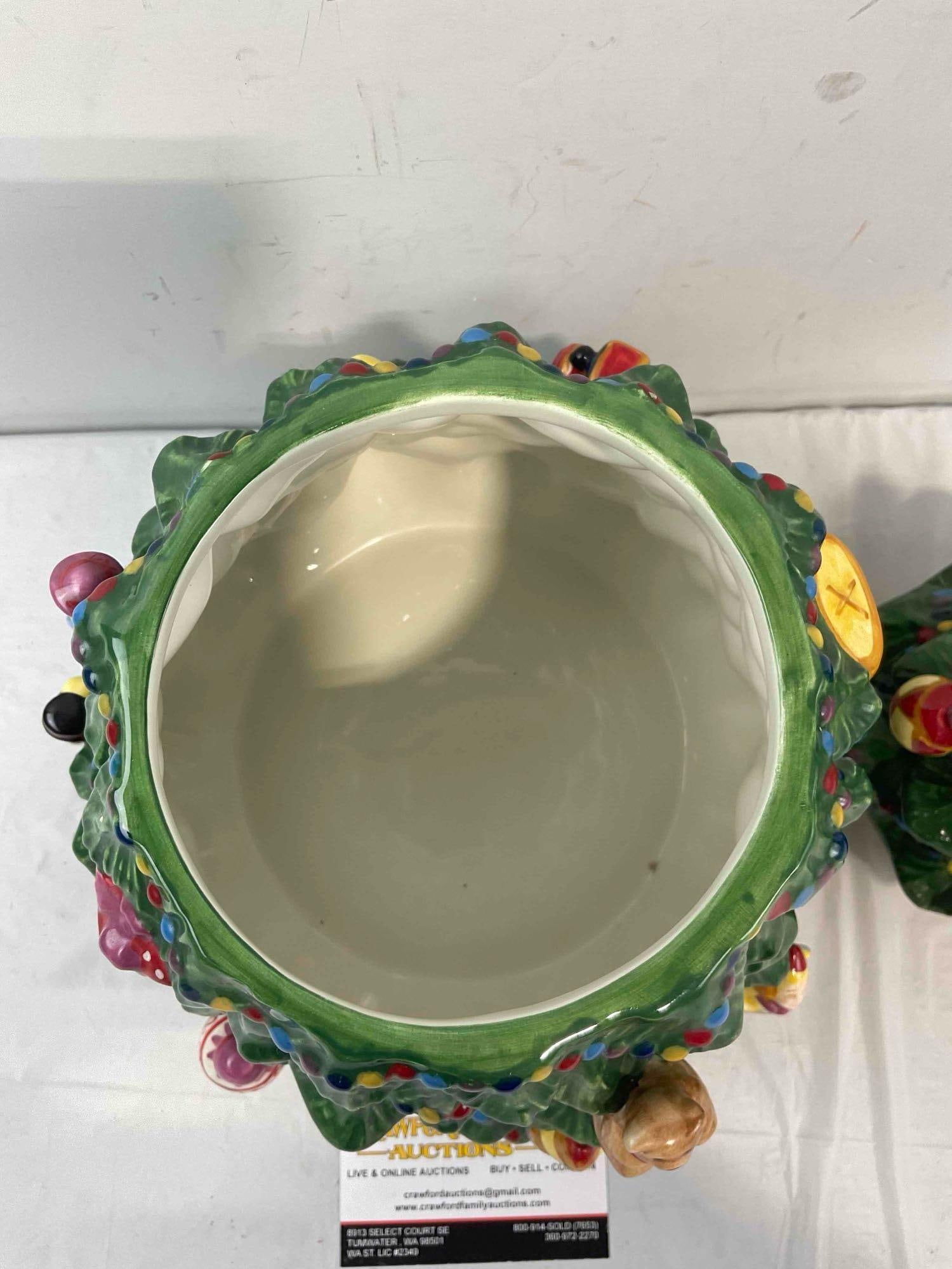 Christopher Radko Traditions Holiday Celebrations Ceramic Christmas Cookie Jar. See pics. - 4