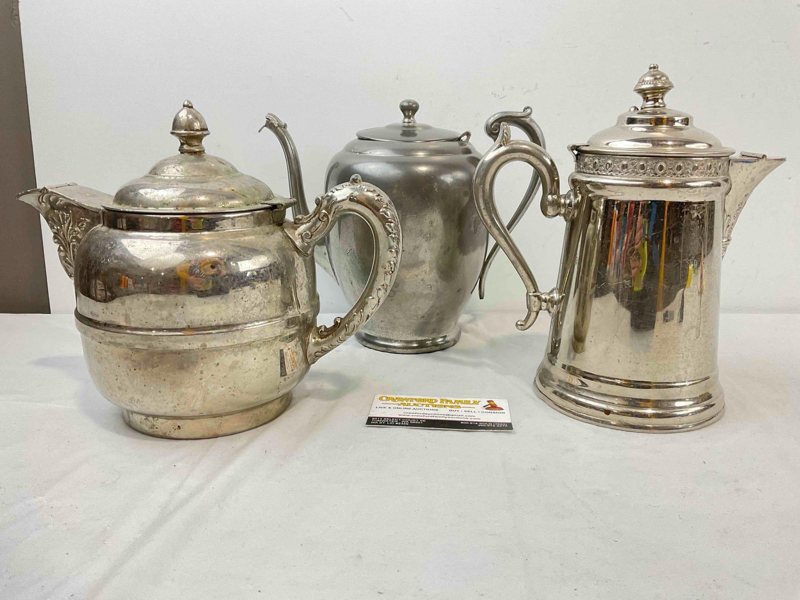 3 pcs Vintage Metal Tea Pots, incl. 1x Silvercraft Pewter & 1x Rochester Silver Plated. See pics. - 7