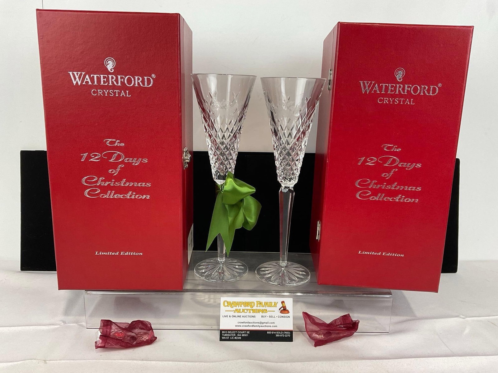 2x Waterford Crystal Second Edition 12 Days of Xmas Flutes, 2 Turtle Doves w/Boxes: Appears to be in good shape. The pieces fit in a box that measures 13h x 14w x 7d inches. See pics. E-5810
