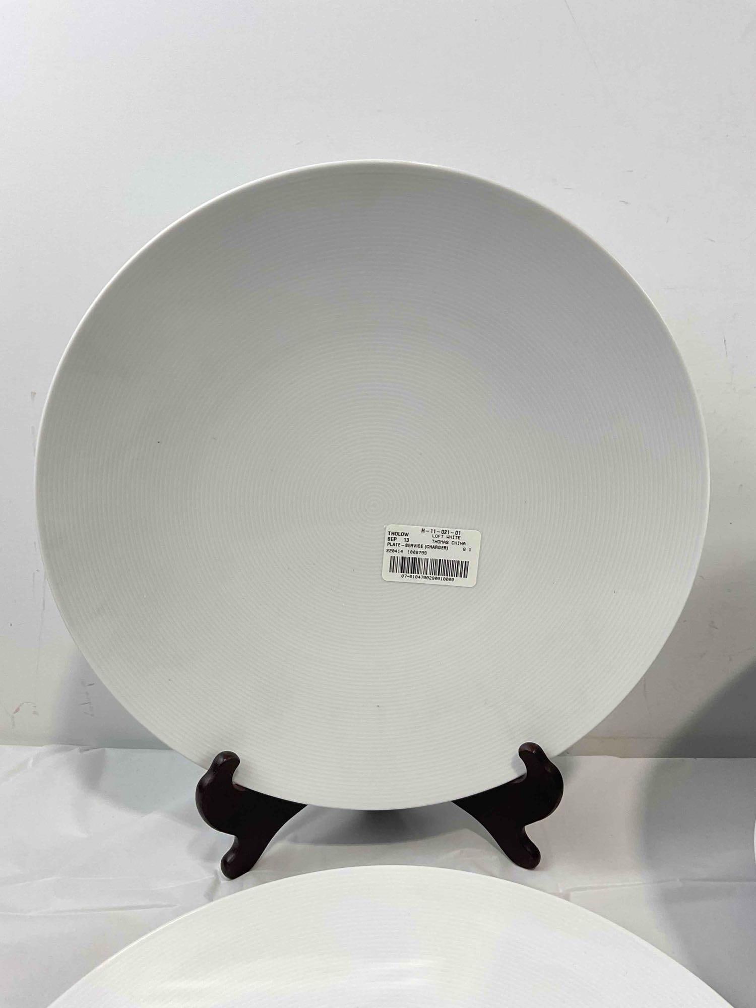 14 pcs Thomas Rosenthal White China Charger Serving Plates. Very Good Condition. See pics. - 2