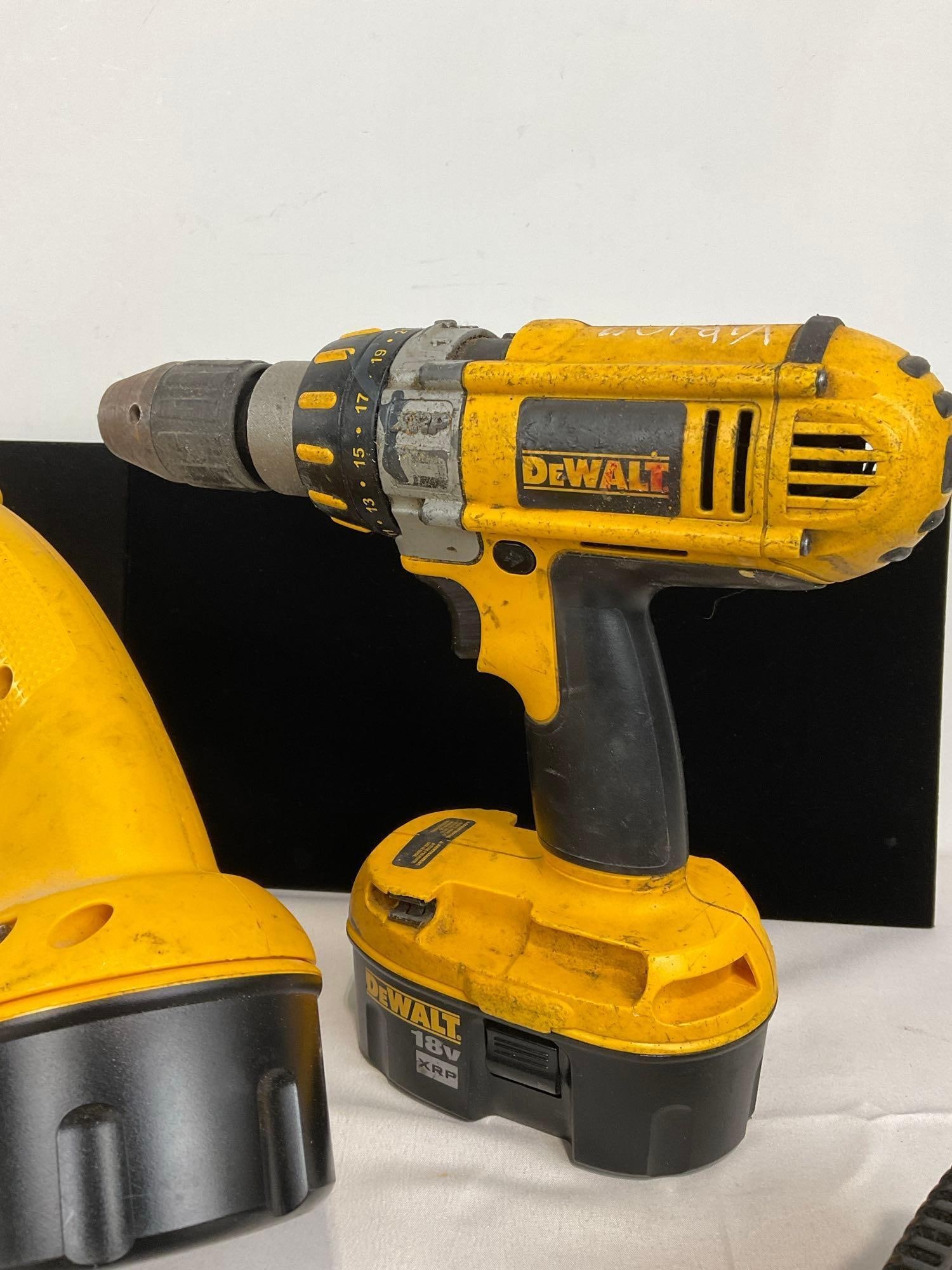 DeWalt DC925 18V Cordless XRP Hammer Drill/Driver & 6.5 inch DC390 Circular Saw - 2
