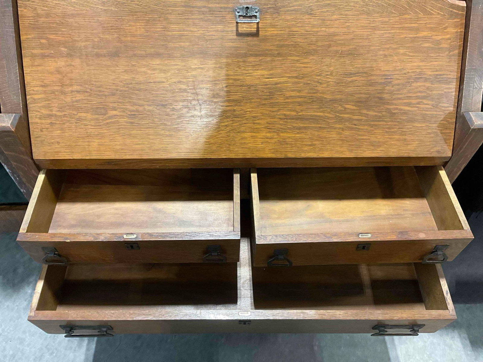 Antique Mission Style Slant Front Quarter Sawn Oak Slant Front Desk. Very Good Condition. - 5