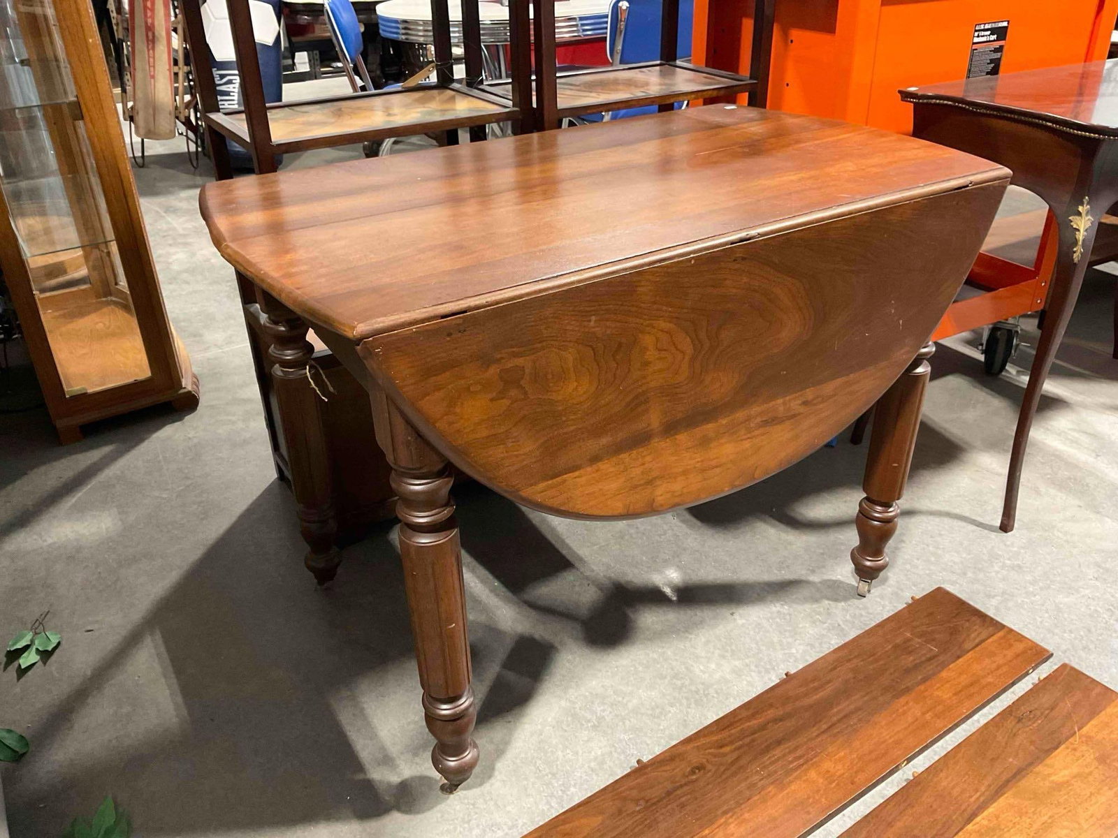 Antique Mahogany Wood Drop Leaf Dining Table w/ 2 Loose Leaves. As Is Condition. See pics. - 3