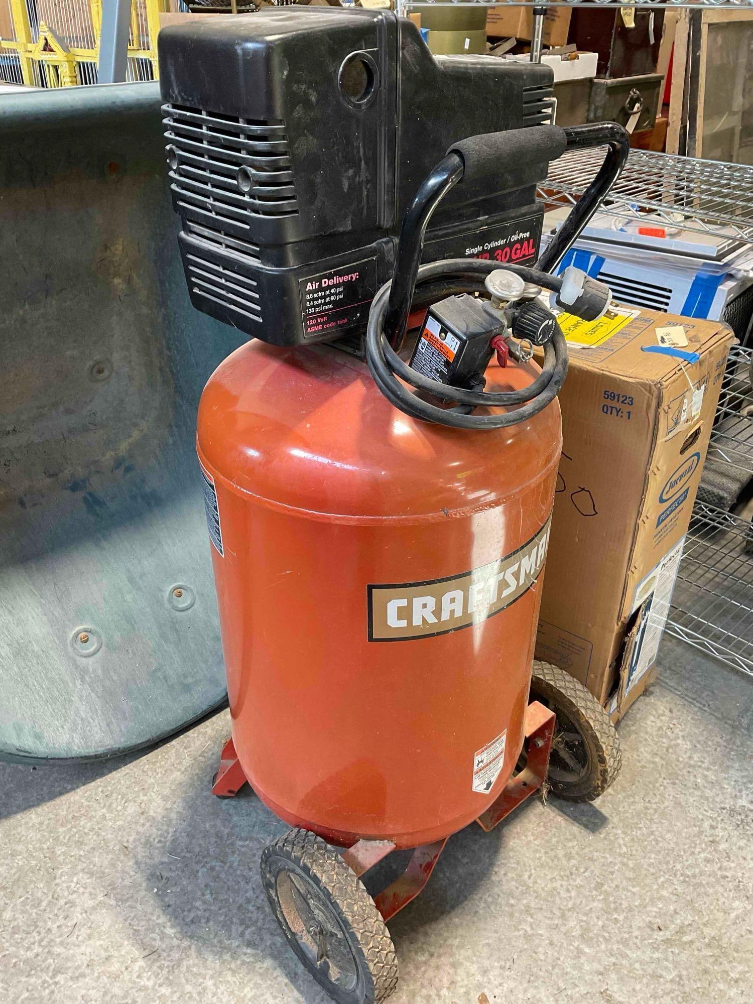 Craftsman Portable 6 HP 30 Gallon Upright Air Compressor Model 919.165140. Tested, Works. - 2