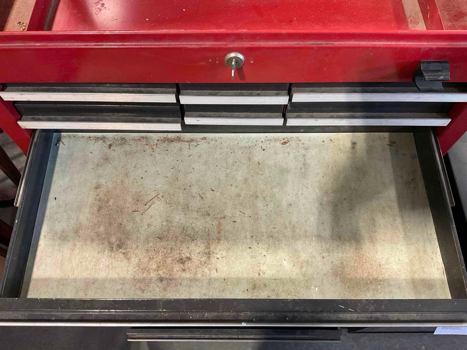 Red Metal Rolling Tool Chest w/ 13 Drawers, Keys & Contents. Good Condition. See pics. - 6