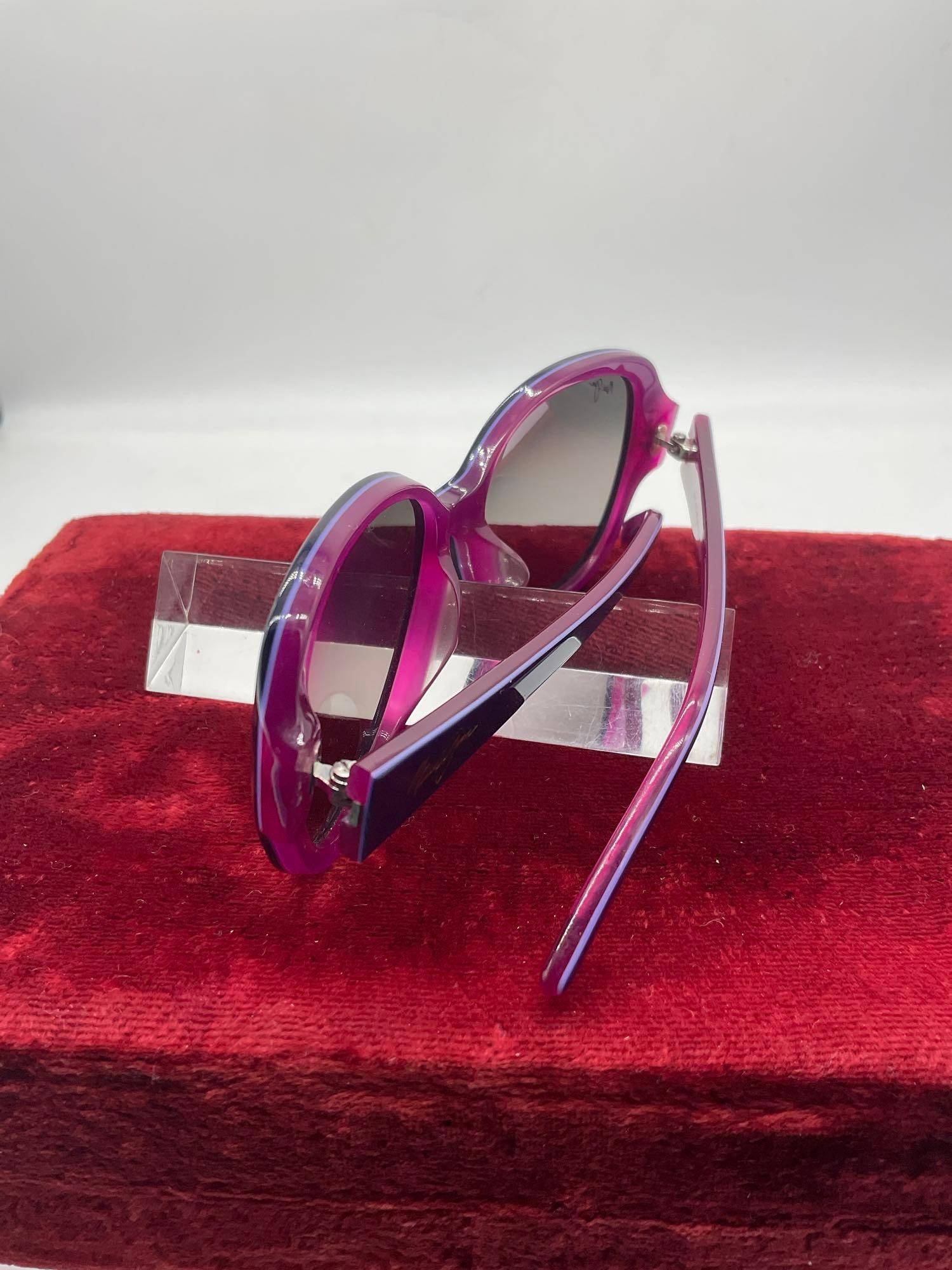 Pair of Vintage Maui Jim Womens Sunglasses w/ Dark Blue & purple Frames - 4