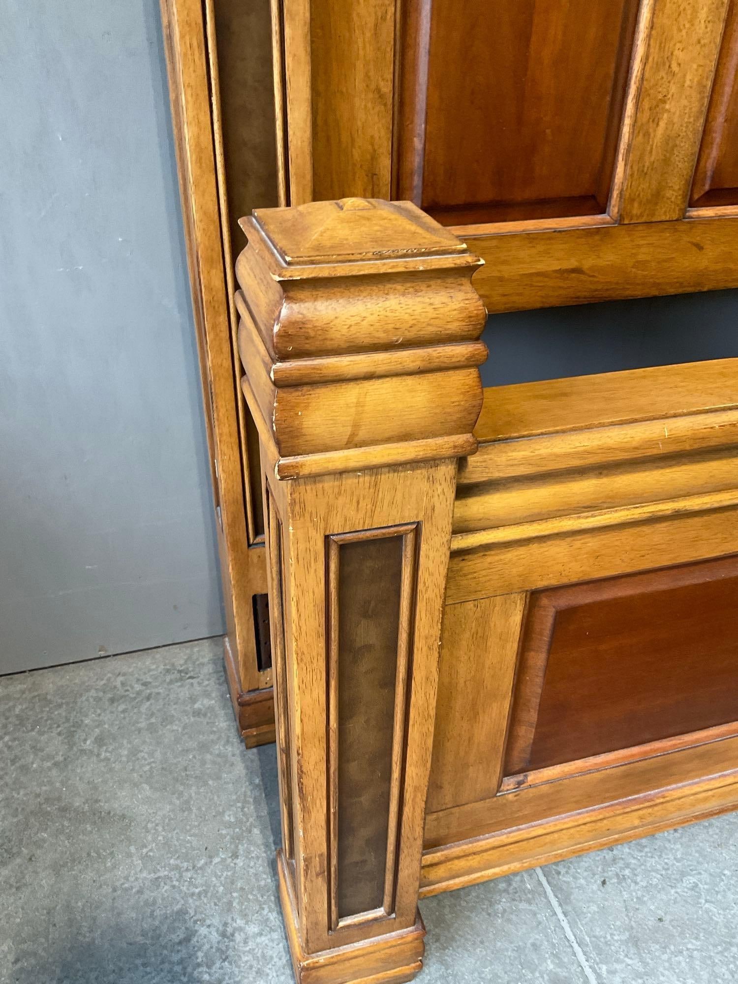 Large solid oak and maple two tone Queen bed frame incl. slats - fair to good cond - 3