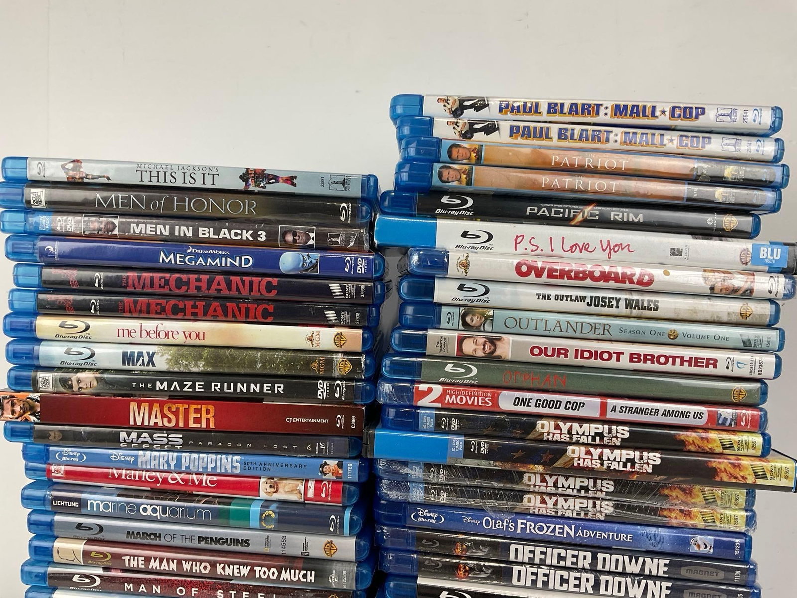 Set of 80+ Bluerays in cases, incl. The Mechanic, Mamma Mia!, Paul Blart Mall Cop, Looper & more - 2