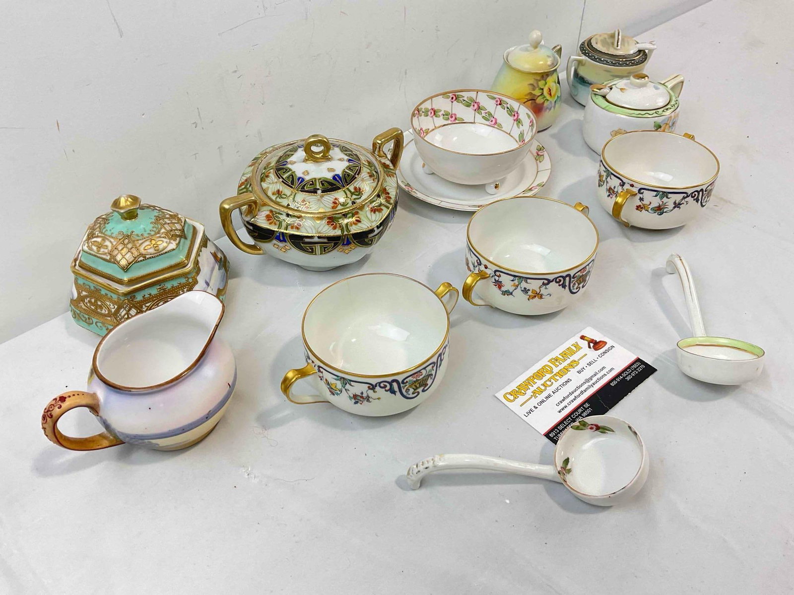 12 pcs Vintage Largely Nippon Ceramic Dish Set, incl. 3x Haviland Limoges & 1x Noritake. See pics. - 3