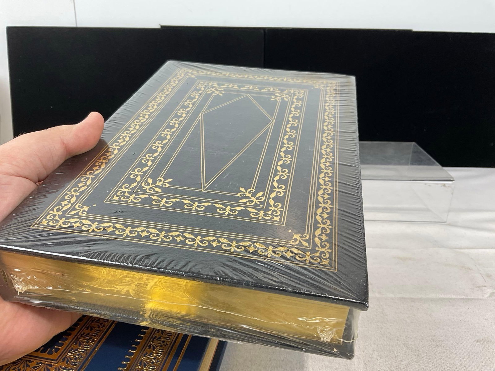 Pair of Easton Press Gold Leaf Hard Cover Books, Grimms Fairy Tales & Dracula by Bram Stoker - 6