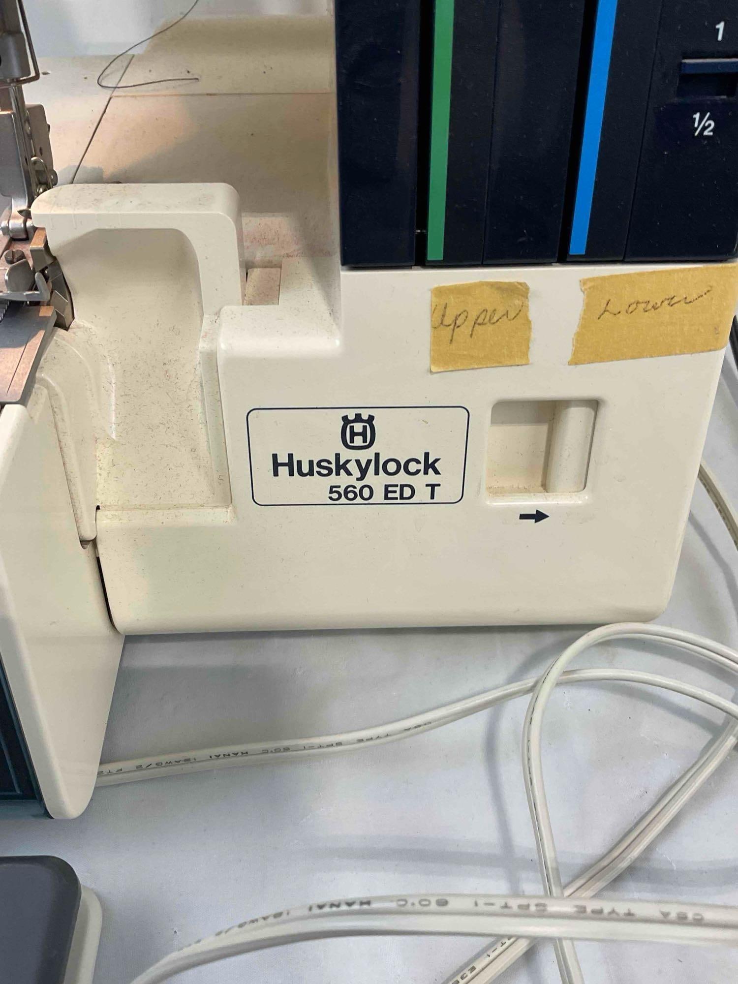 Vintage Husqvarna Huskylock Thread Serger Model 560 ED T w/ Foot Pedal. Tested, Works. - 3