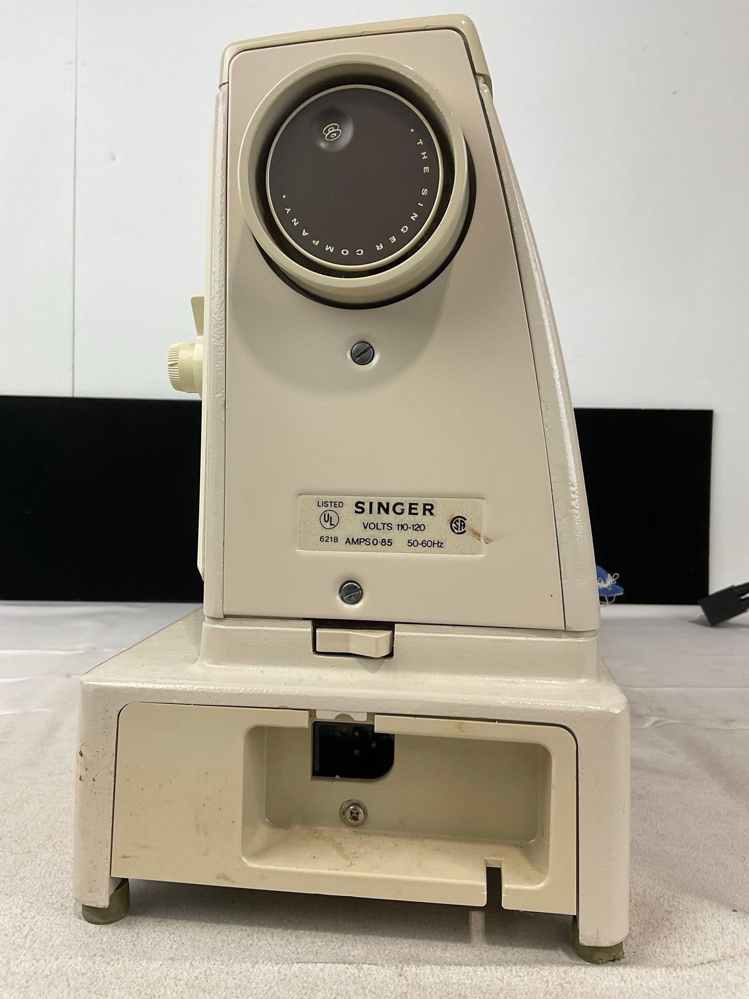 Singer Stylist 534 Sewing Machine, tested & working, w/pedal - 4