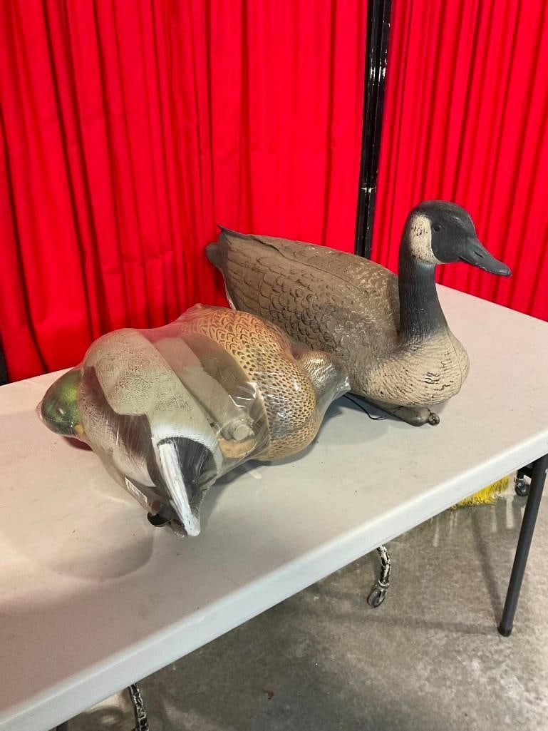1x Goose Decoy Float and 2x Duck Decoys Still NIB Inc Carry Lite & Ducks Unlimited Brand - 2