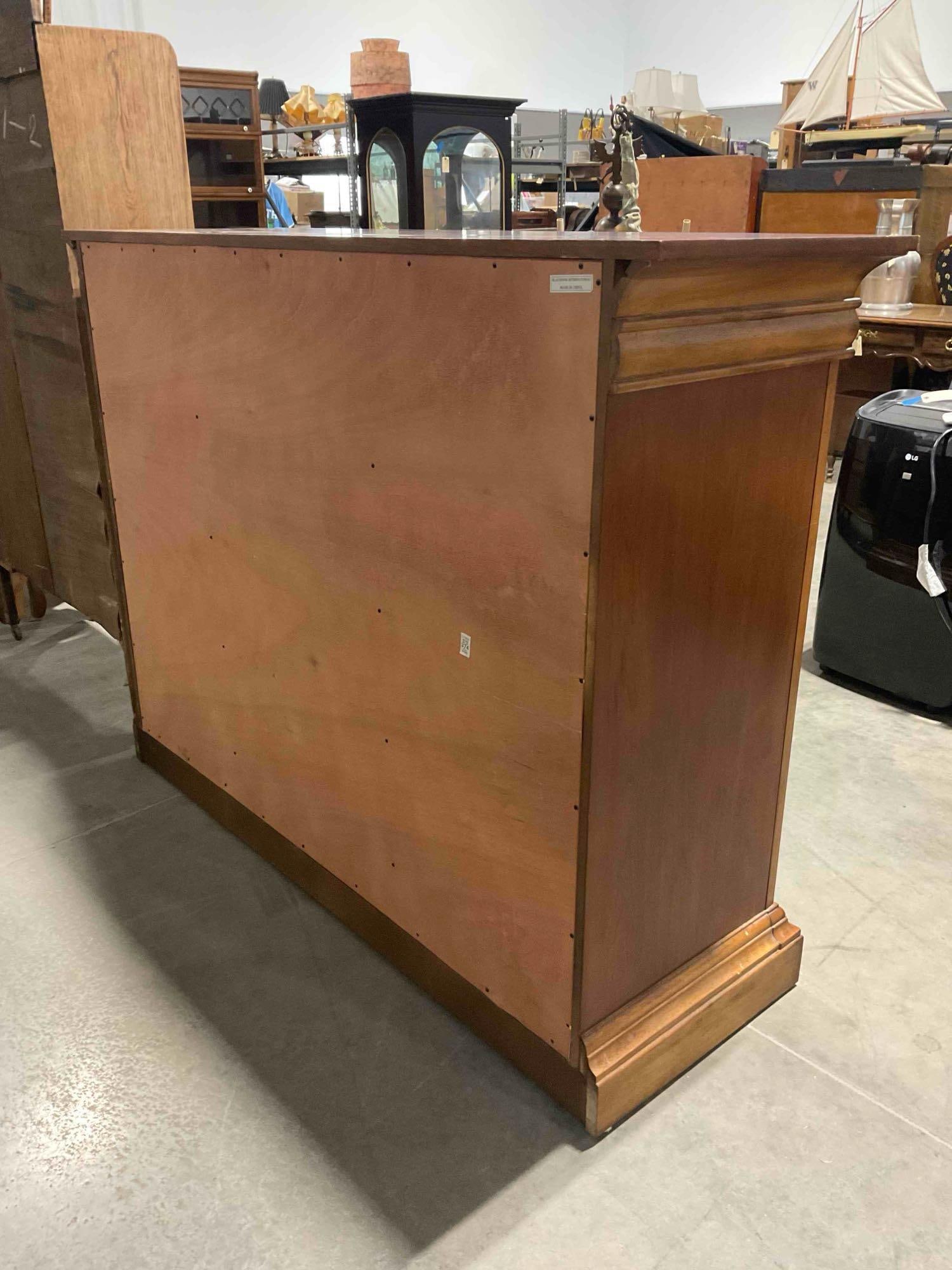 Klaussner "Dick Idol" Cherry / Maple finish Rustic Dresser w/ 9 Drawers. Very Good Condition. - 10