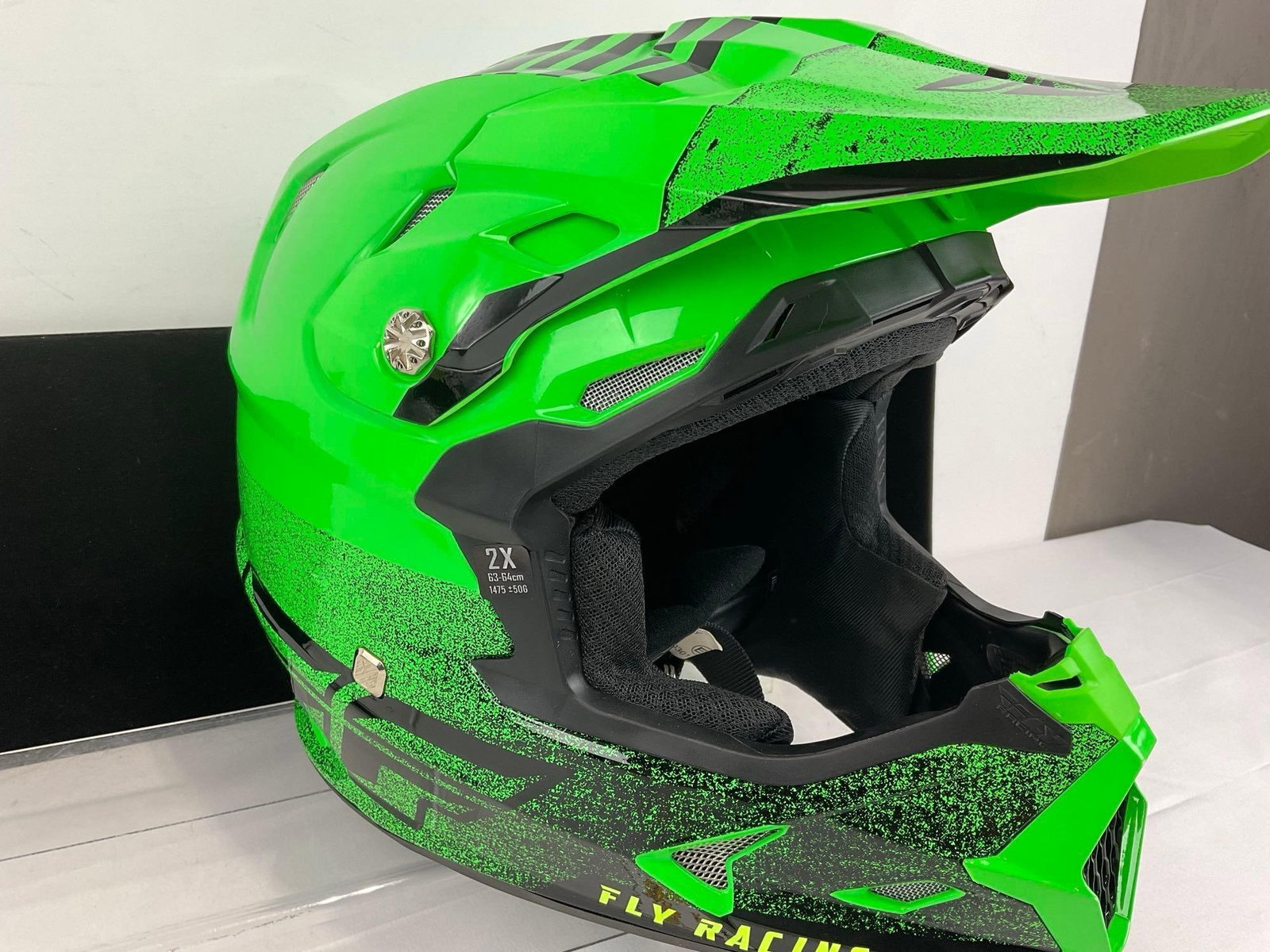 Fly Racing Toxin MIPS Embargo Motorcycle Helmet, Green & Black, Size 2XL - 5