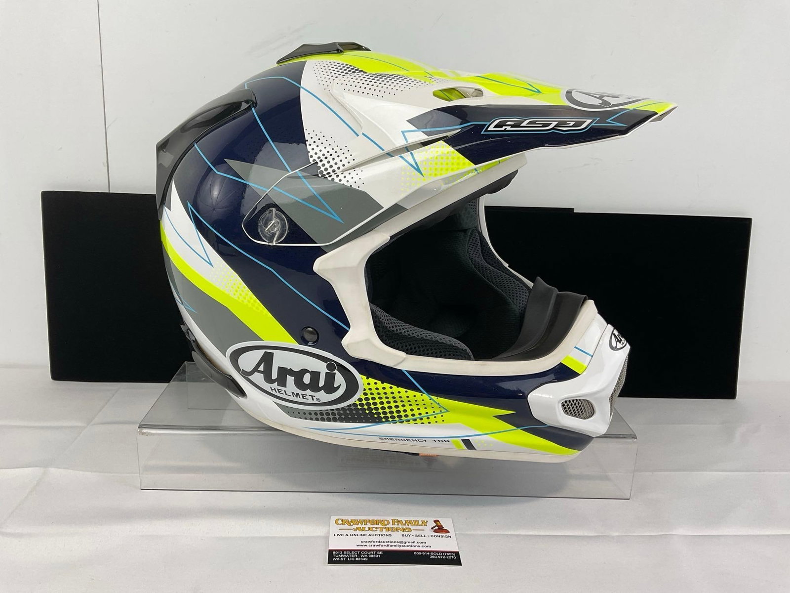 Arai VX-Pro4 Resolute MX Offroad Helmet in Resolute Yellow, size XL: Purchased previously for 759.99 dollars. Like new, kept in storage, likely never worn. Appears to be in good shape. The piece measures approx 12h x 15w x 10d inches. See pics. E-5910