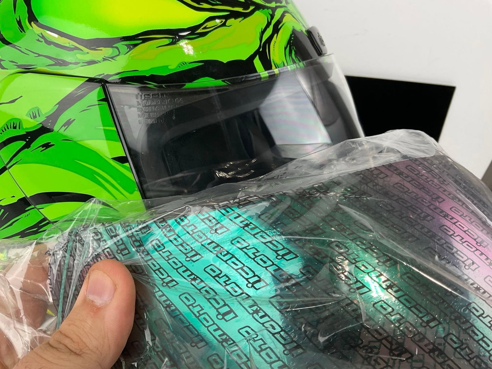 Icon Airform Manikr Motorcycle Helmet, Size 2XL, Green monster design, w/extra visor - 5