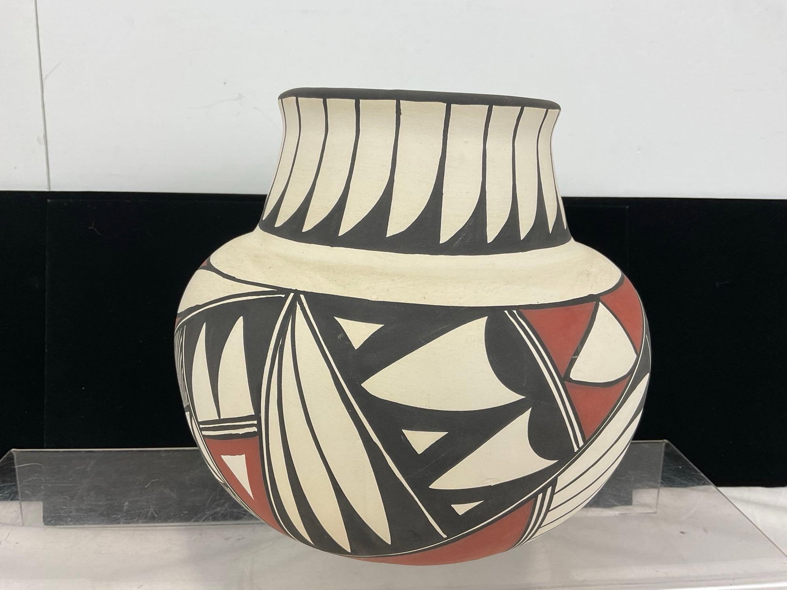 Sw Native American New Mexico Clay Acoma Vase, Orange/Black/Cream, Signed T.G. - 3