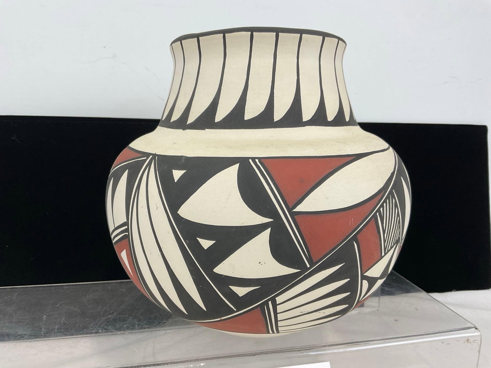 Sw Native American New Mexico Clay Acoma Vase, Orange/Black/Cream, Signed T.G. - 4