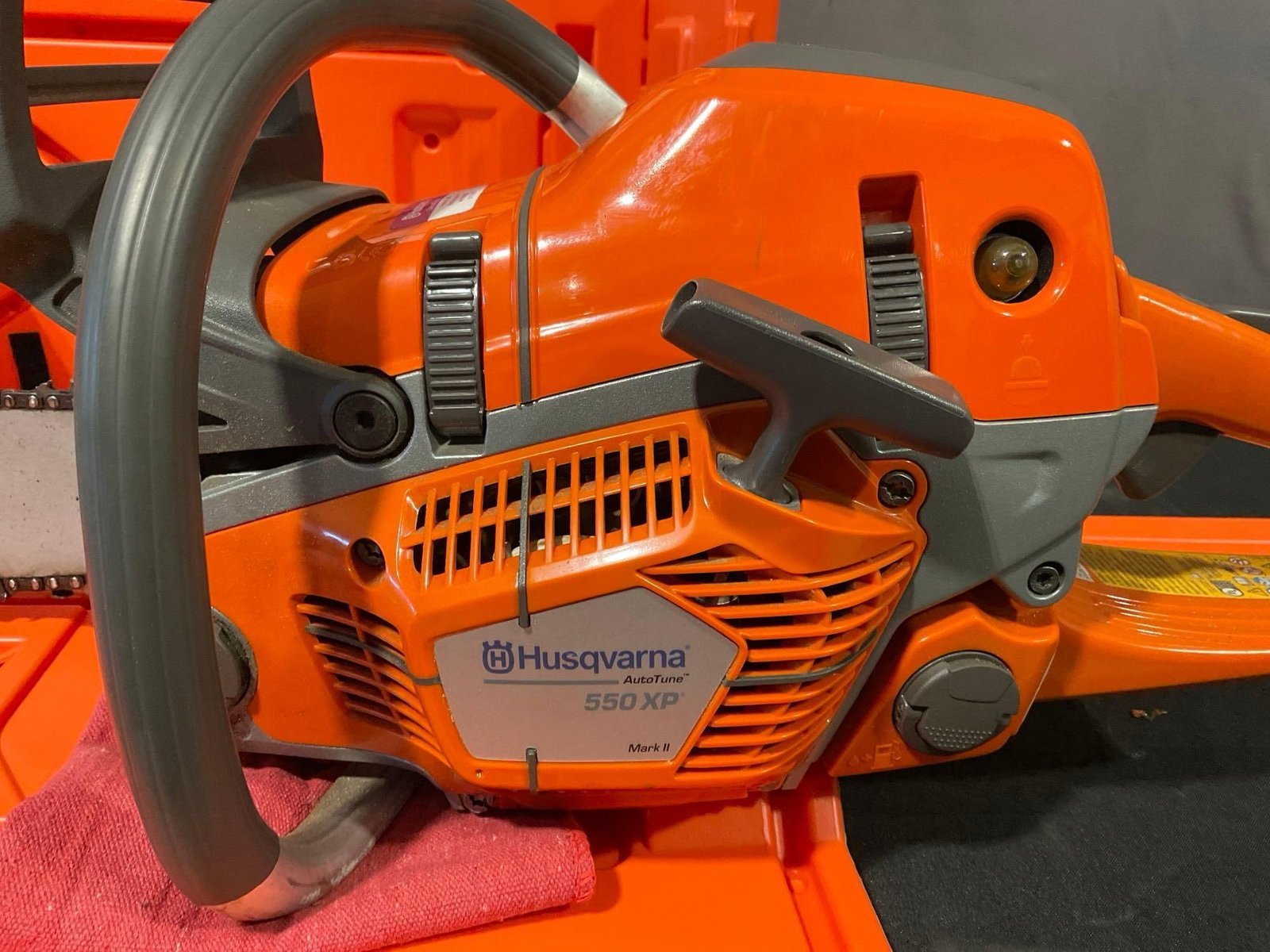 Husqvarna AutoTune 550XP Mark II Chainsaw, 50cc engine, X-Force Blade w/case - 5