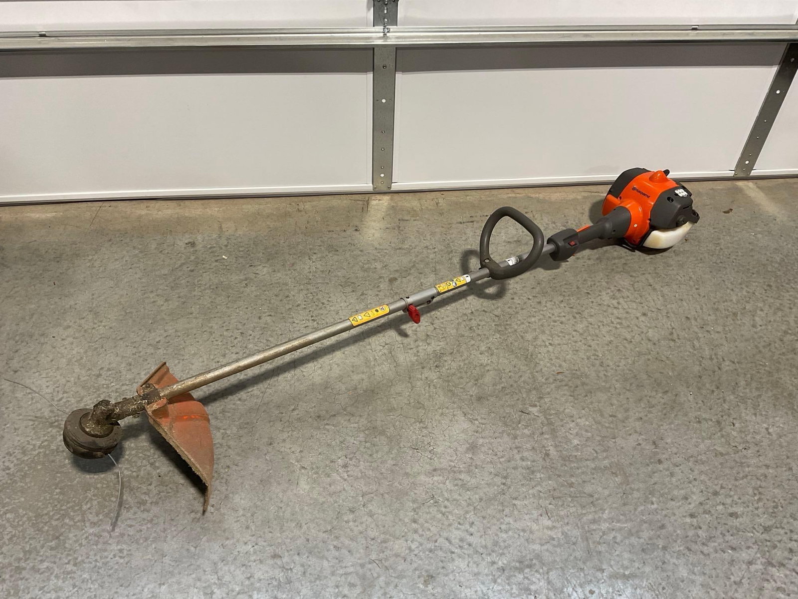 Husqvarna 128LD E-Tech Hedge Trimmer, approx 69h x 14w x 14d inches (1 of 6)