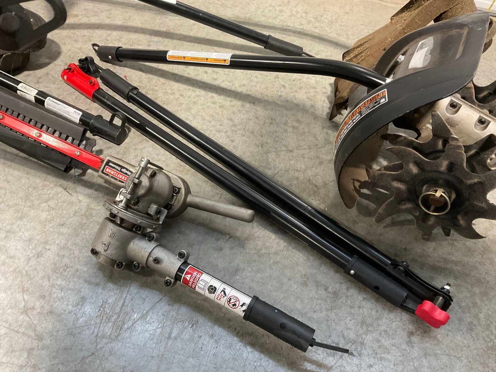 Craftsman Speed Start Weedwacker, Gas Trimmer, w/many attachments, Limber, Mulcher, Edger & more - 2