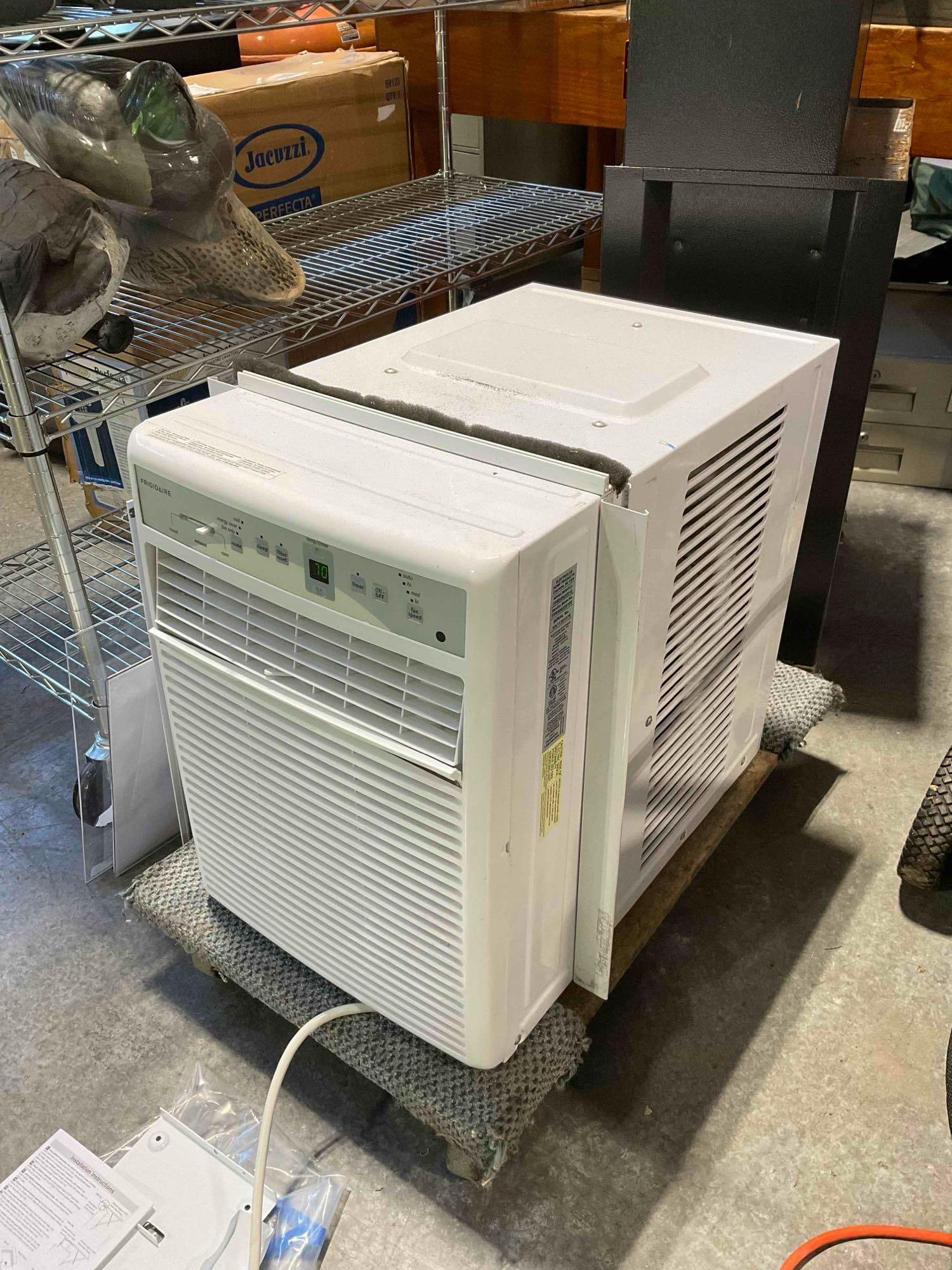 Frigidaire 8,000 BTu Window-Mounted Air Conditioner w/ Window Kit, Tested, Works. See pics. - 2