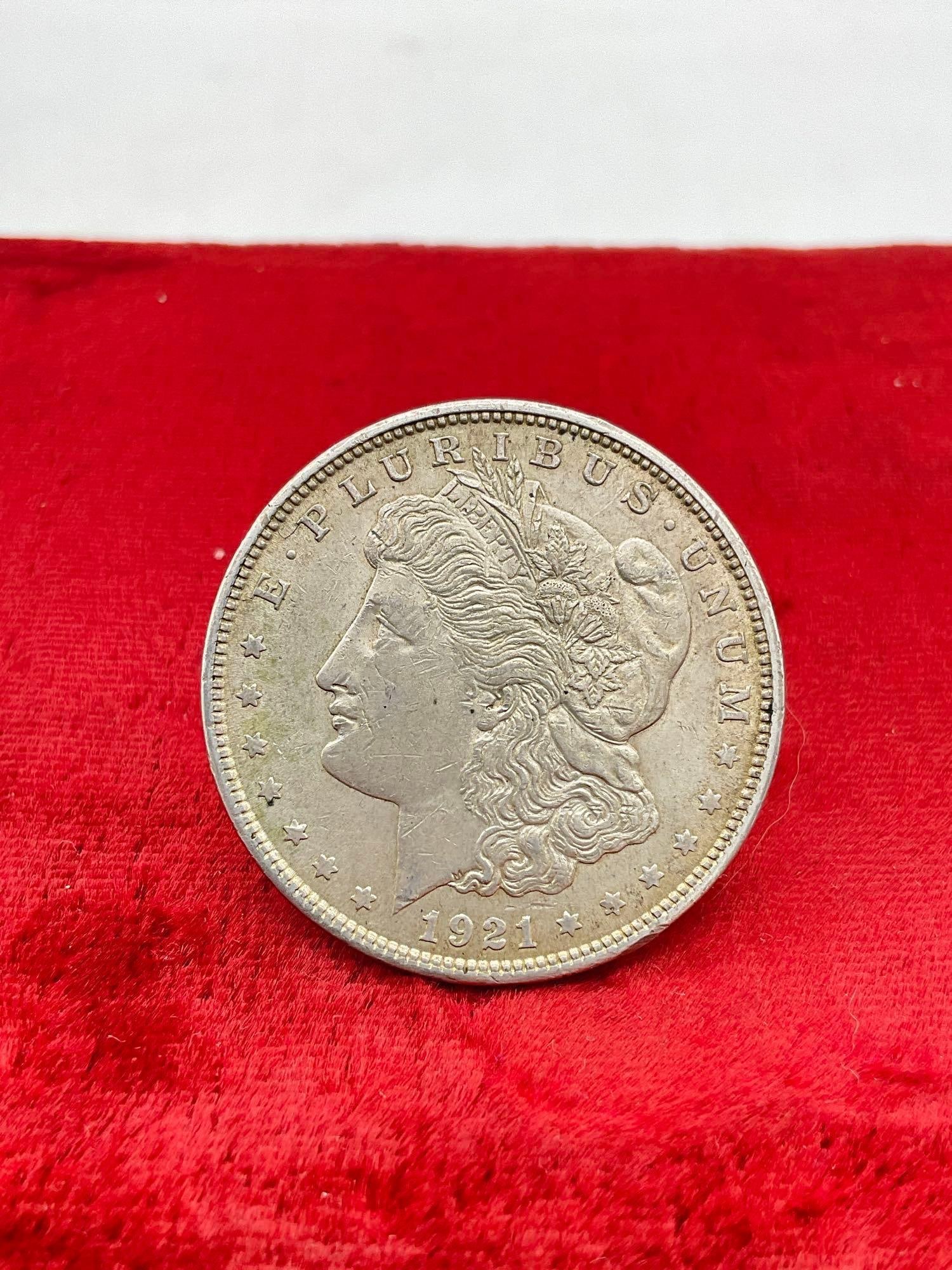 Antique 1921 Silver Morgan Dollar coin is in nice condition see pics: C-5880