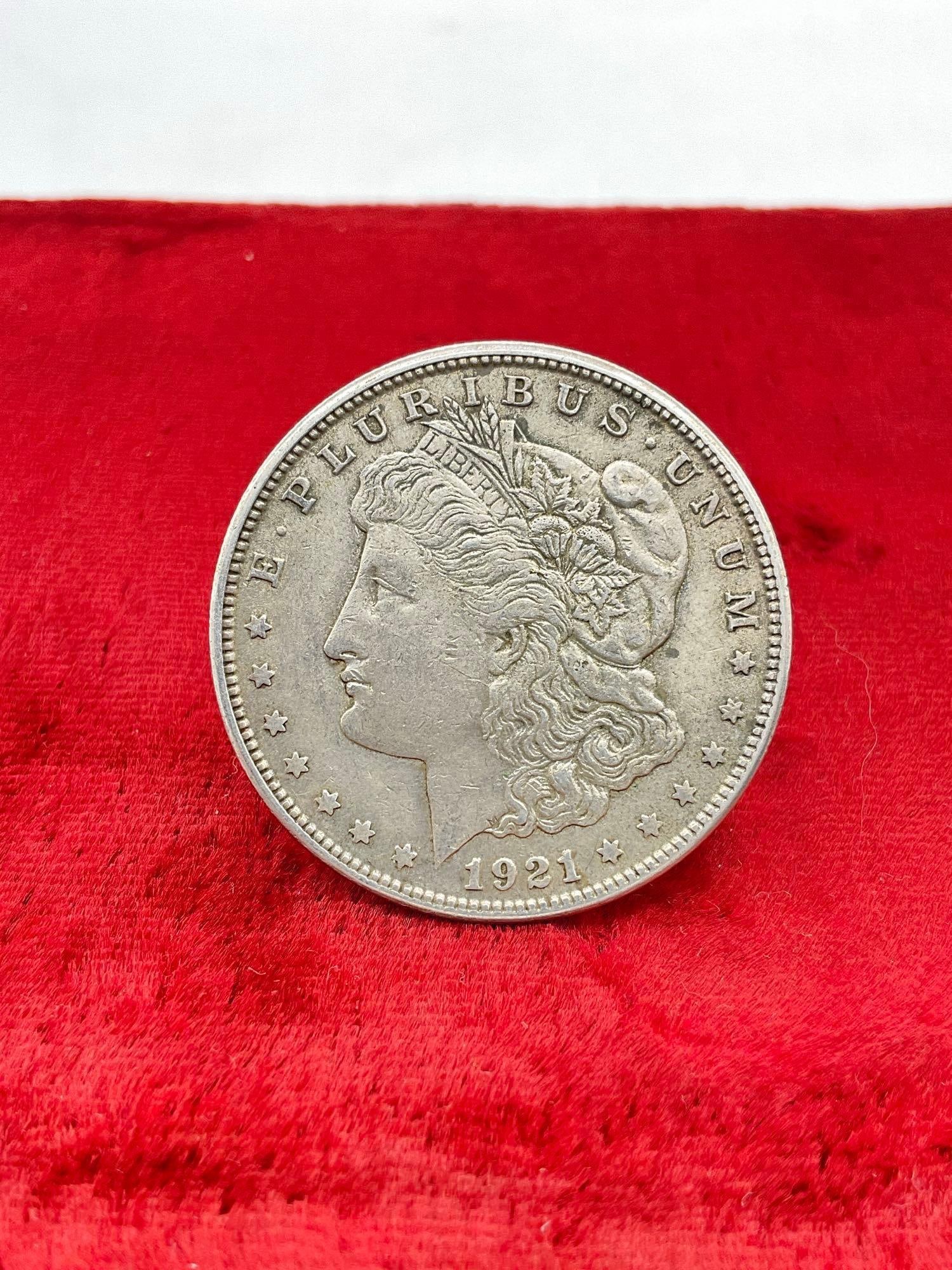 Antique 1921 Silver Morgan Dollar coin is in nice condition see pics: C-5880