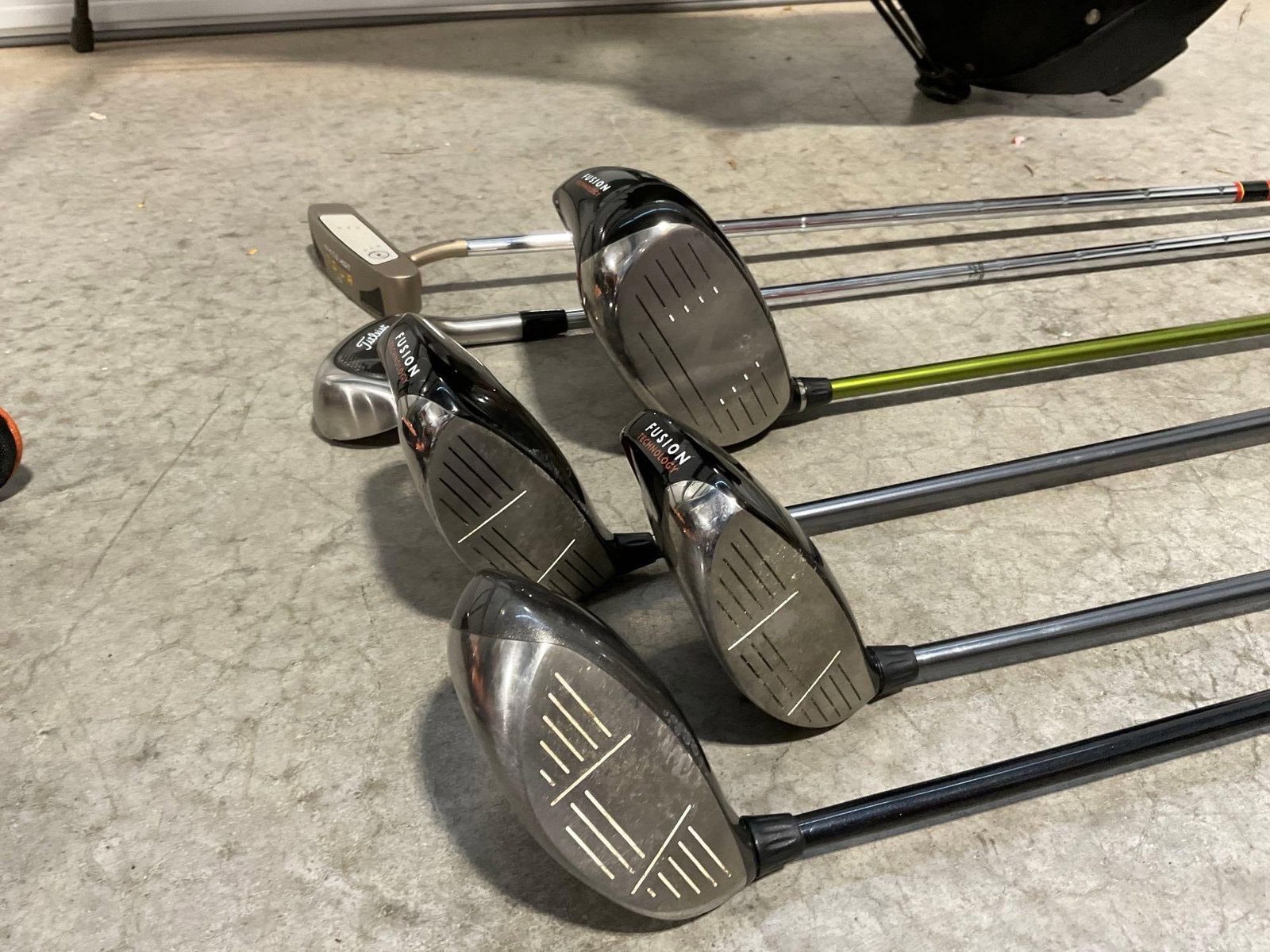 Set of Callaway & Titleist Golf Clubs, & Callaway Stand Bag, clubs in desc - 10