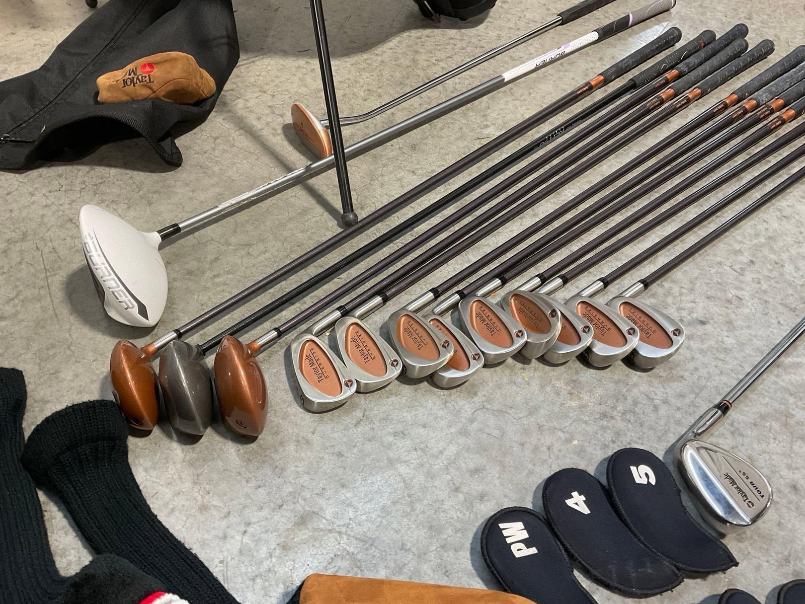 Taylor Made Golf Club Set, & Bag, Umbrella, & Head Covers, Callaway Great Big Bertha Driver & more - 3