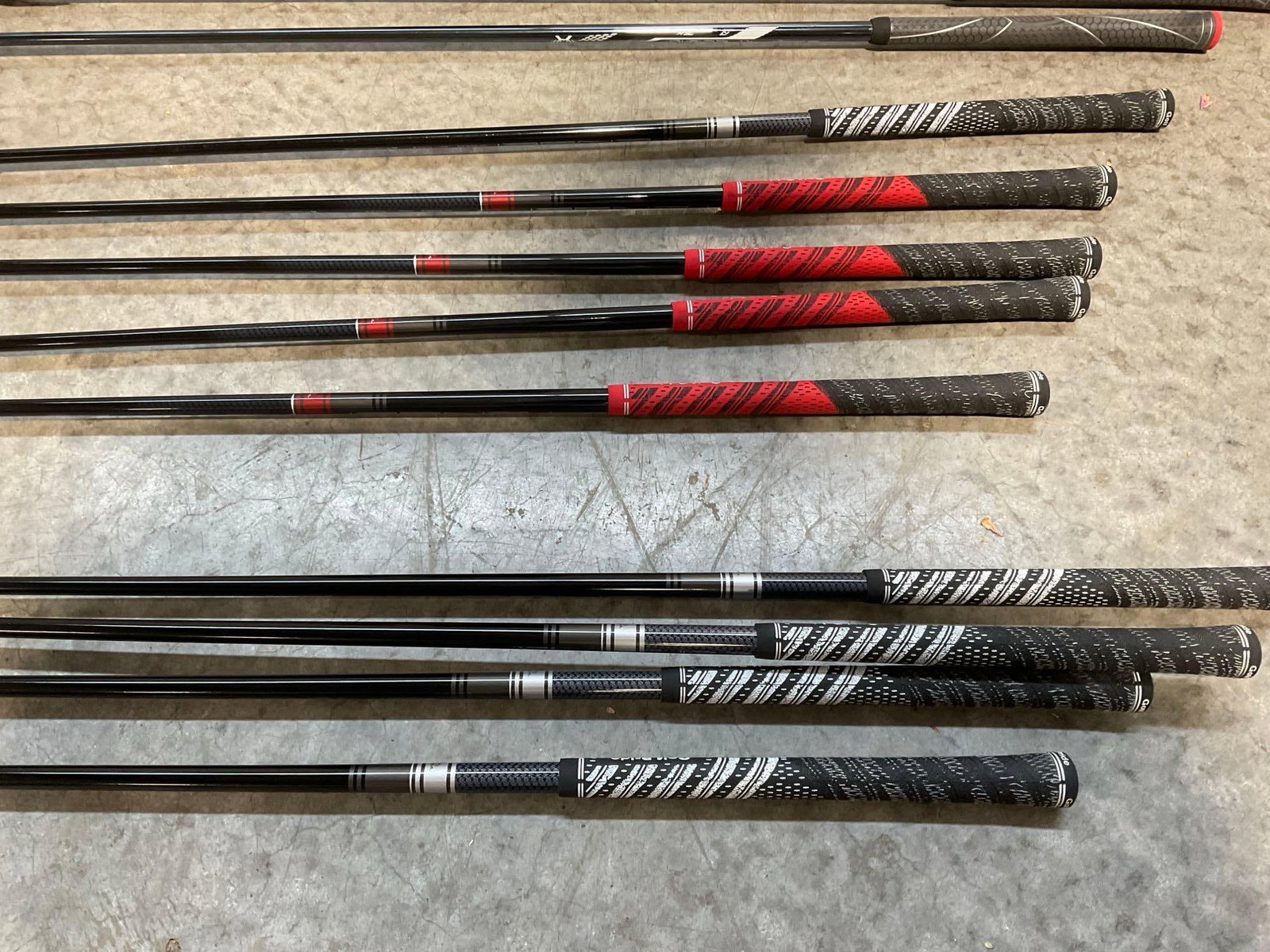 Callaway Driver, Wood & Irons Set w/Sun Mountain Golf Bag Duck Hunter, lots of accessories as well - 9