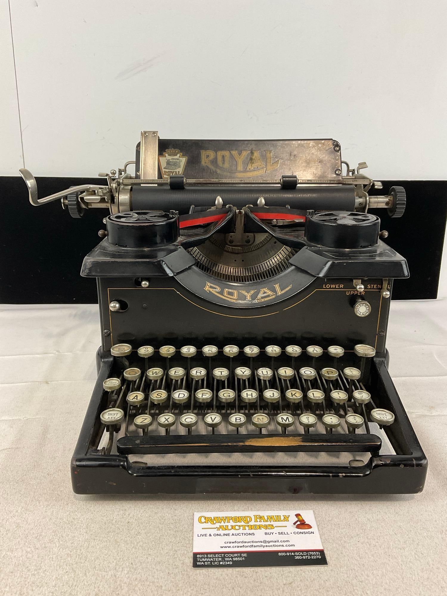 Antique 1915 Royal Typewriter model 10, Beveled Glass sides, 11h x 16w x 16d inches (1 of 10)