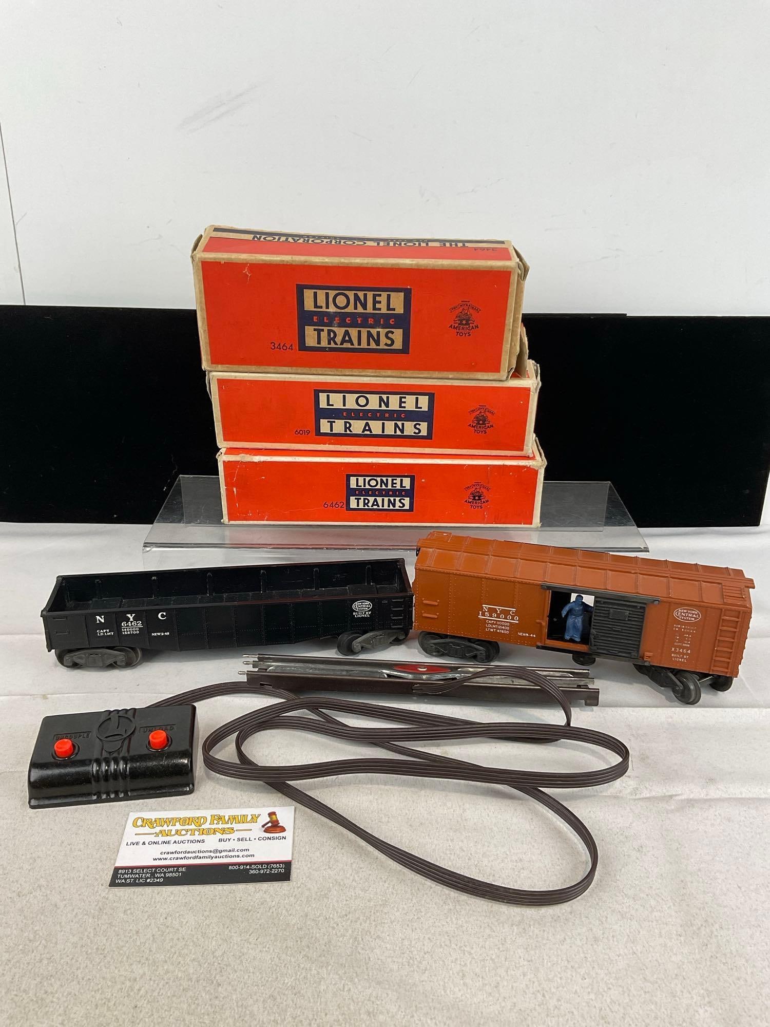 O-Gauge Lionel Electric Trains 3464 NYC Boxcar, 6019 Remote Uncoupler & 6462 NYC Gondola Car w/bo... (1 of 5)