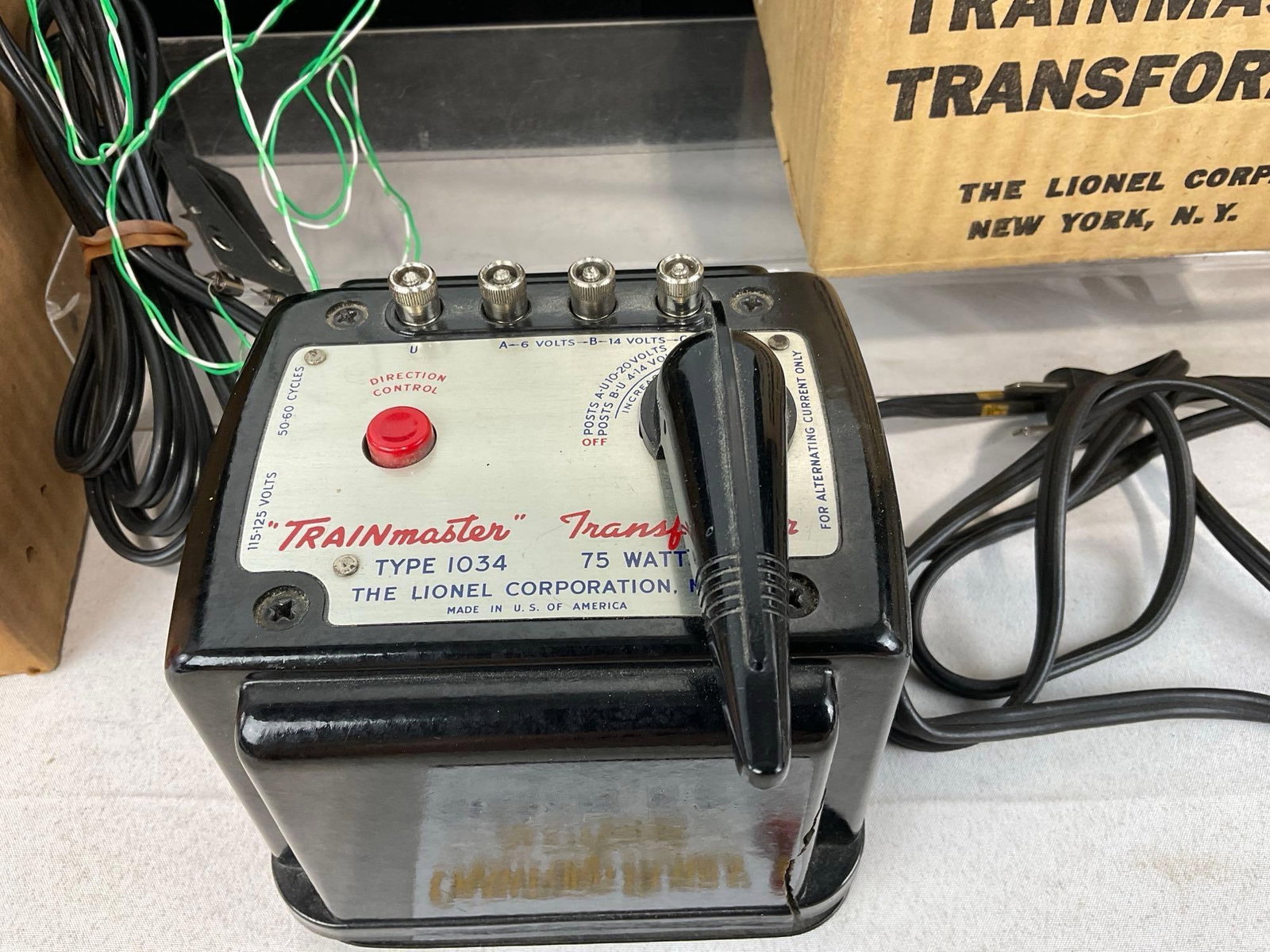 3 Model Train Transformers, 2 Lionel, Multi Control Type RW 110 Watts & type SW 130 Watts w/boxes - 4