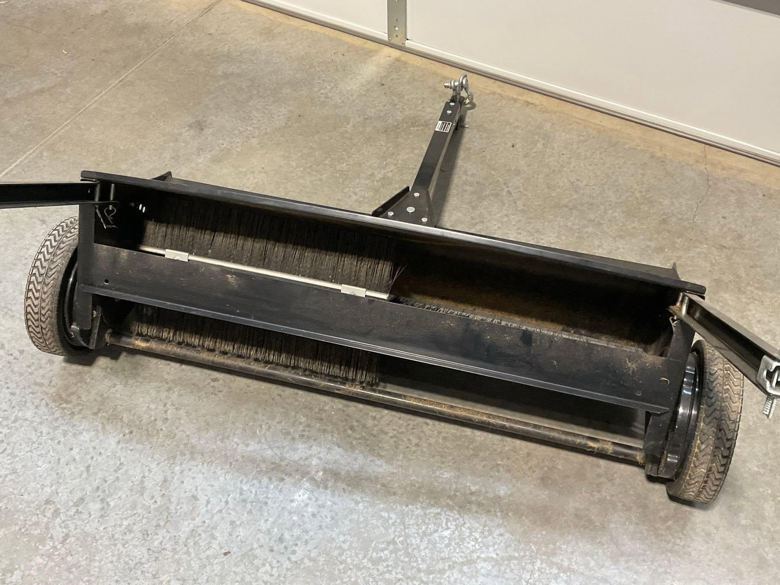 Large Craftsman 42-inch tow-behind lawn sweeper w/catcher - 6