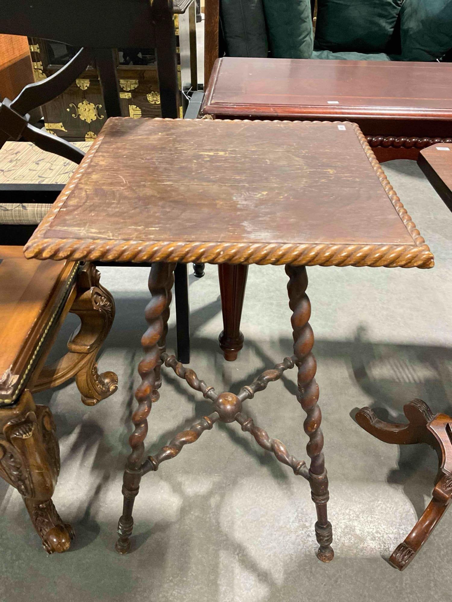 Antique Oak? Wood Planter Side Table w/ Barley Twist Legs. Fair Condition. See pics. - 4
