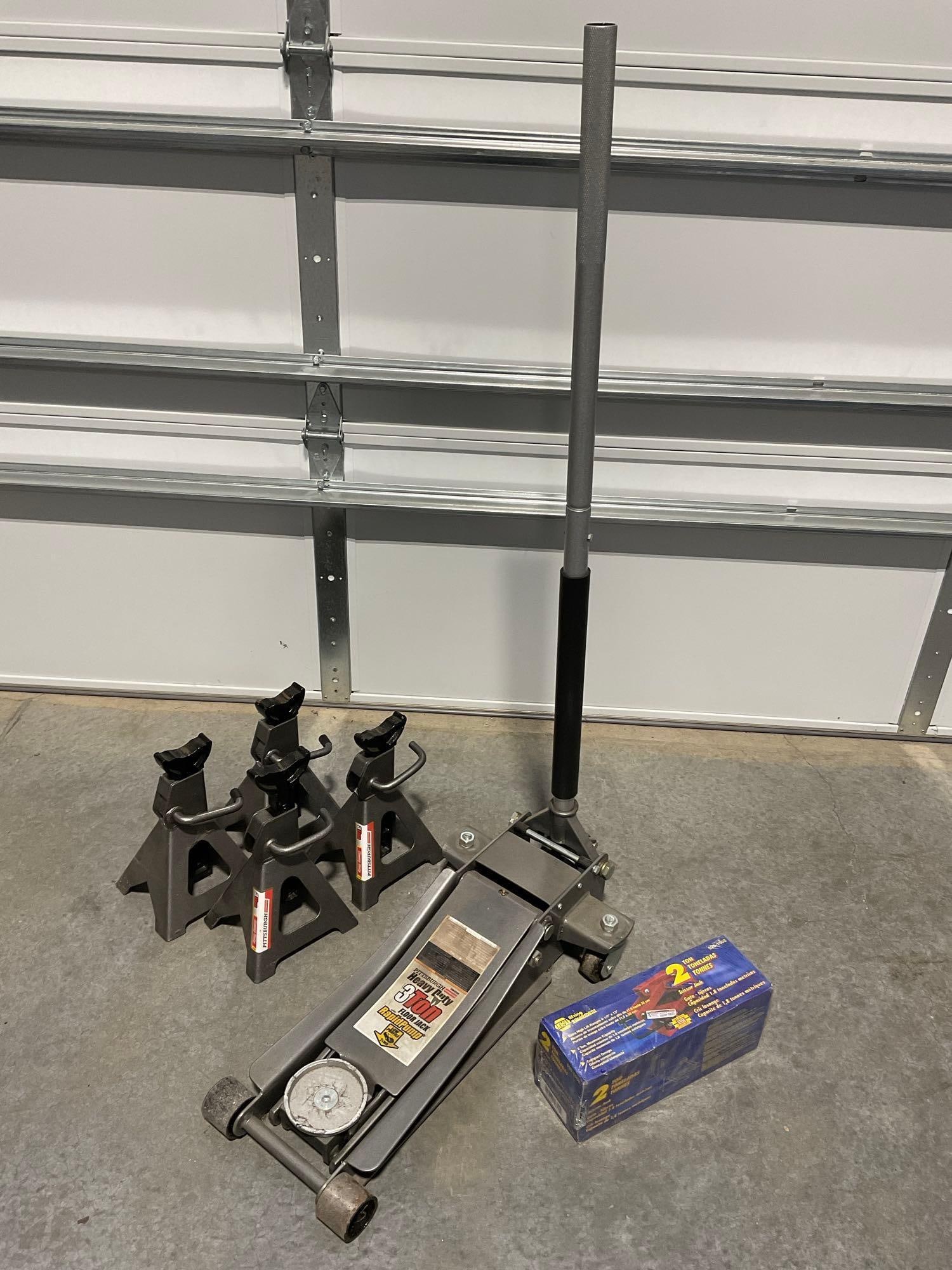 Pittsburgh Heavy Duty 3 Ton Floor Jack w/Rapid Pump, #62326 + 4 3 ton Jacks, Napa Scissor Jack 2 ... (1 of 4)