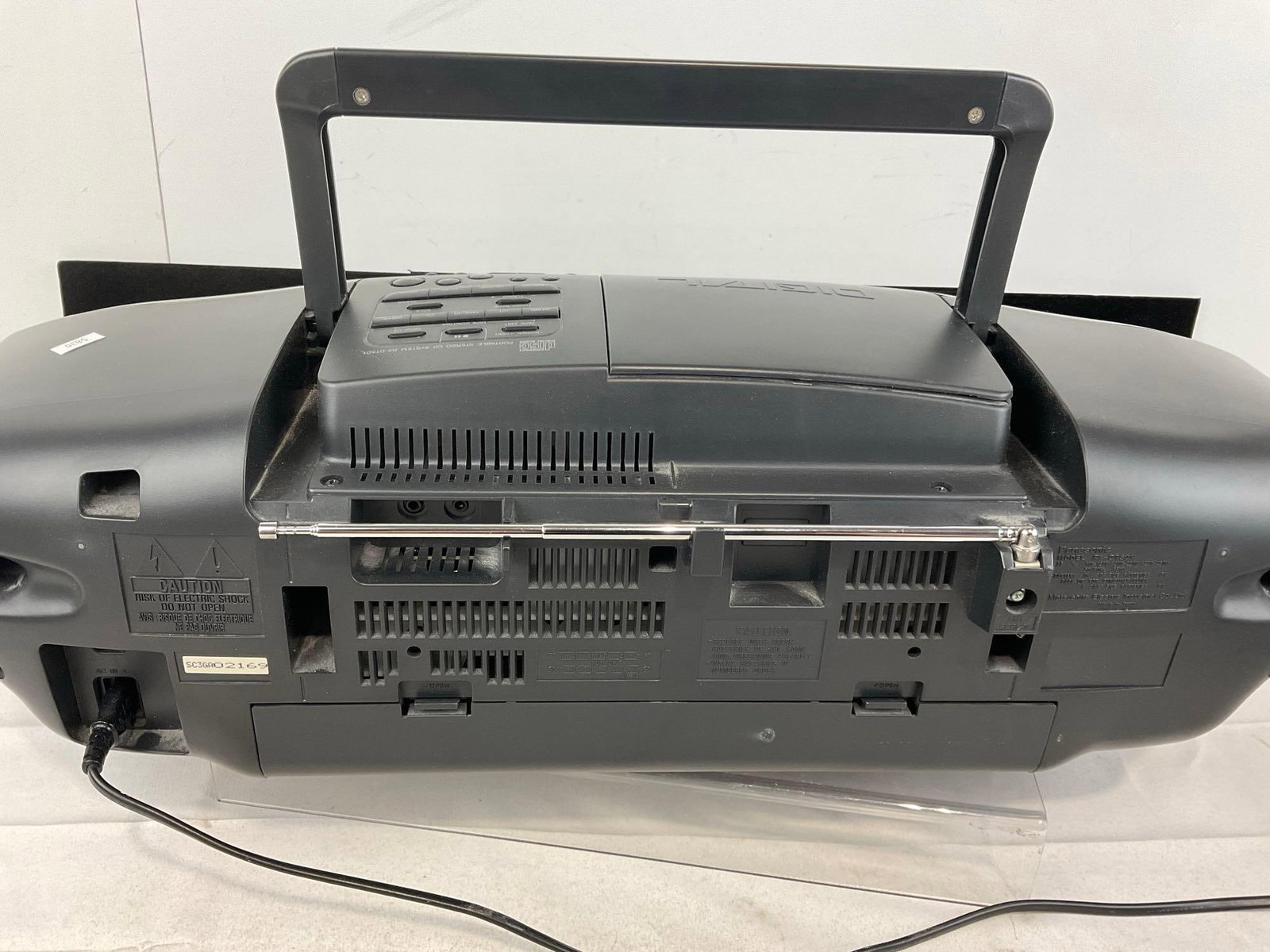 Black Panasonic Portable Stereo CD System RX-DT501 & White iLive Portable Docking System - 5