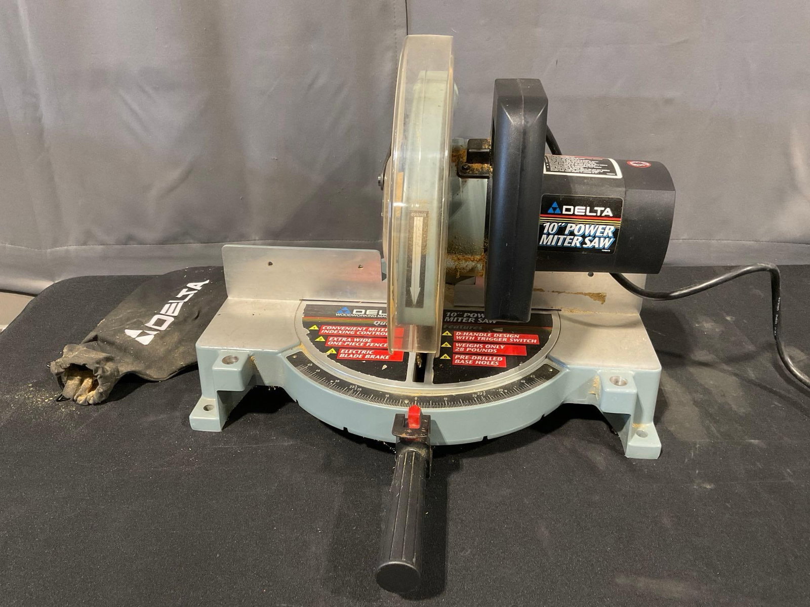 Delta 10 inch Power Miter Saw, tested & working, used, model 36-070 (1 of 3)