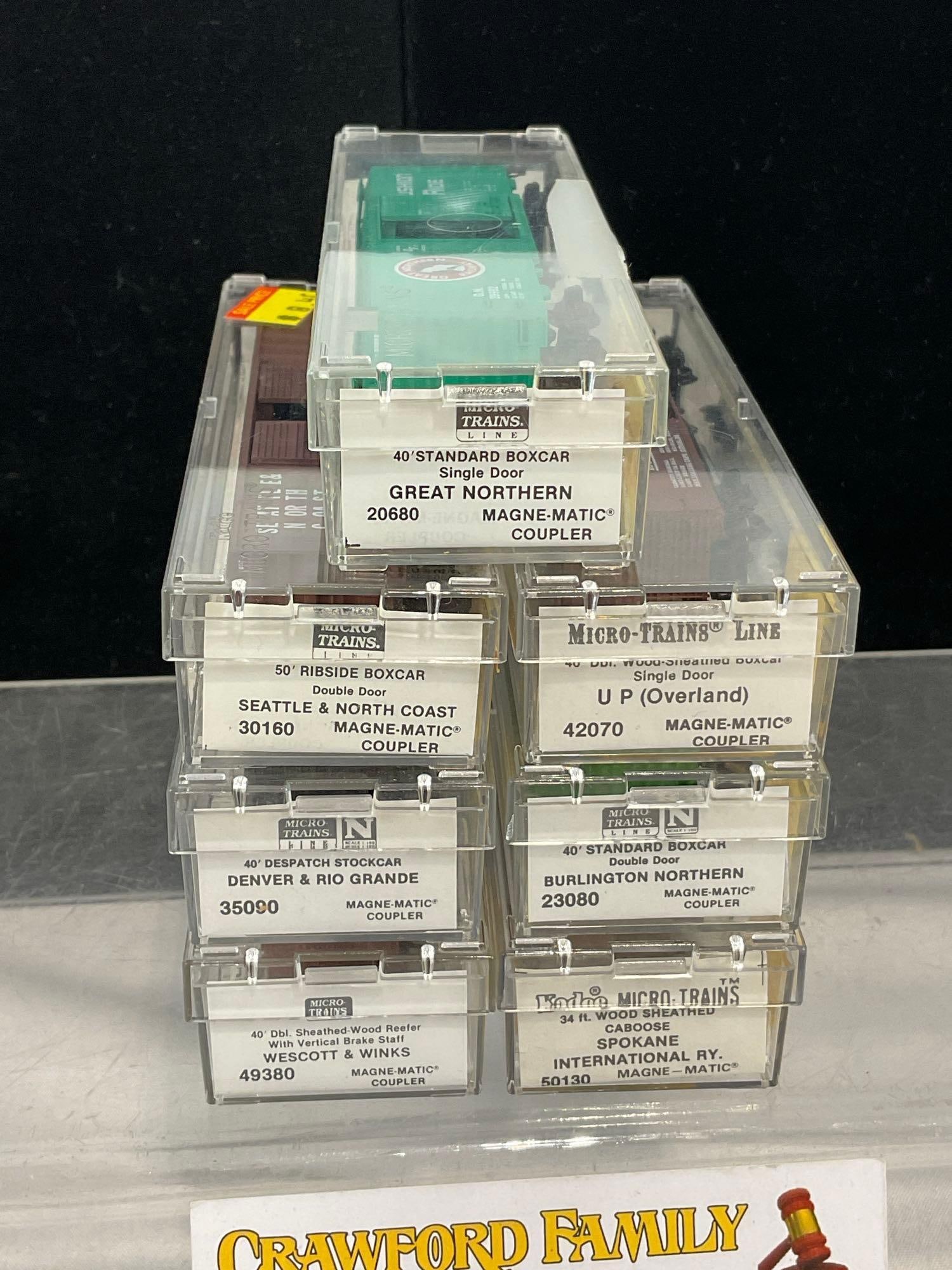 7 Micro-Trains Figures, small scale, Boxcars, Stockcars, Wood Sheathed Boxcar & Cabooses - 4