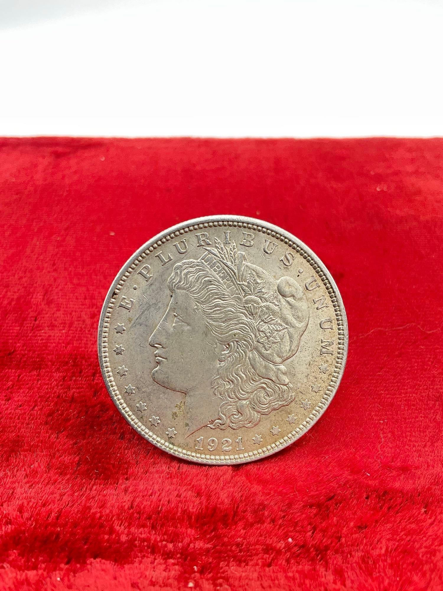 Antique 1921 Silver Morgan Dollar coin is in nice condition see pics: C-5880