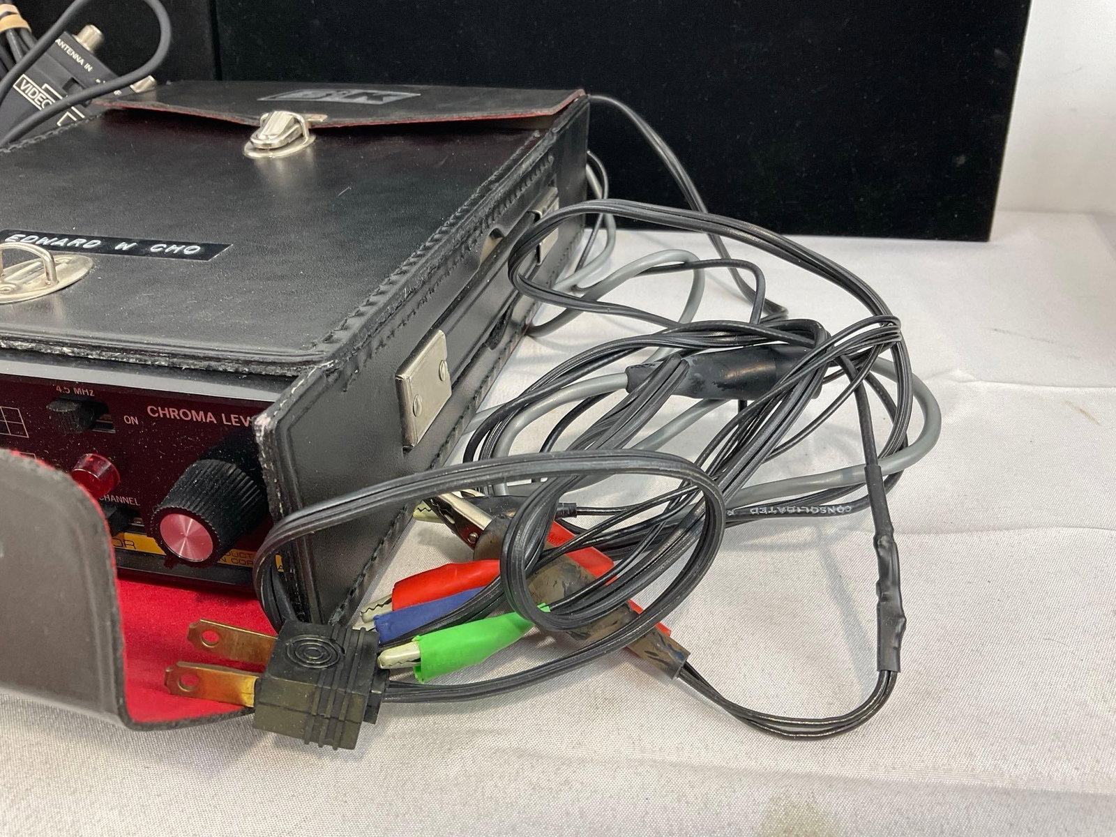 B&K Model 1246 Digital LG Color Generator, FUGA FDM-30A Mic, Soundesign model 338, JVC RF Unit - 3