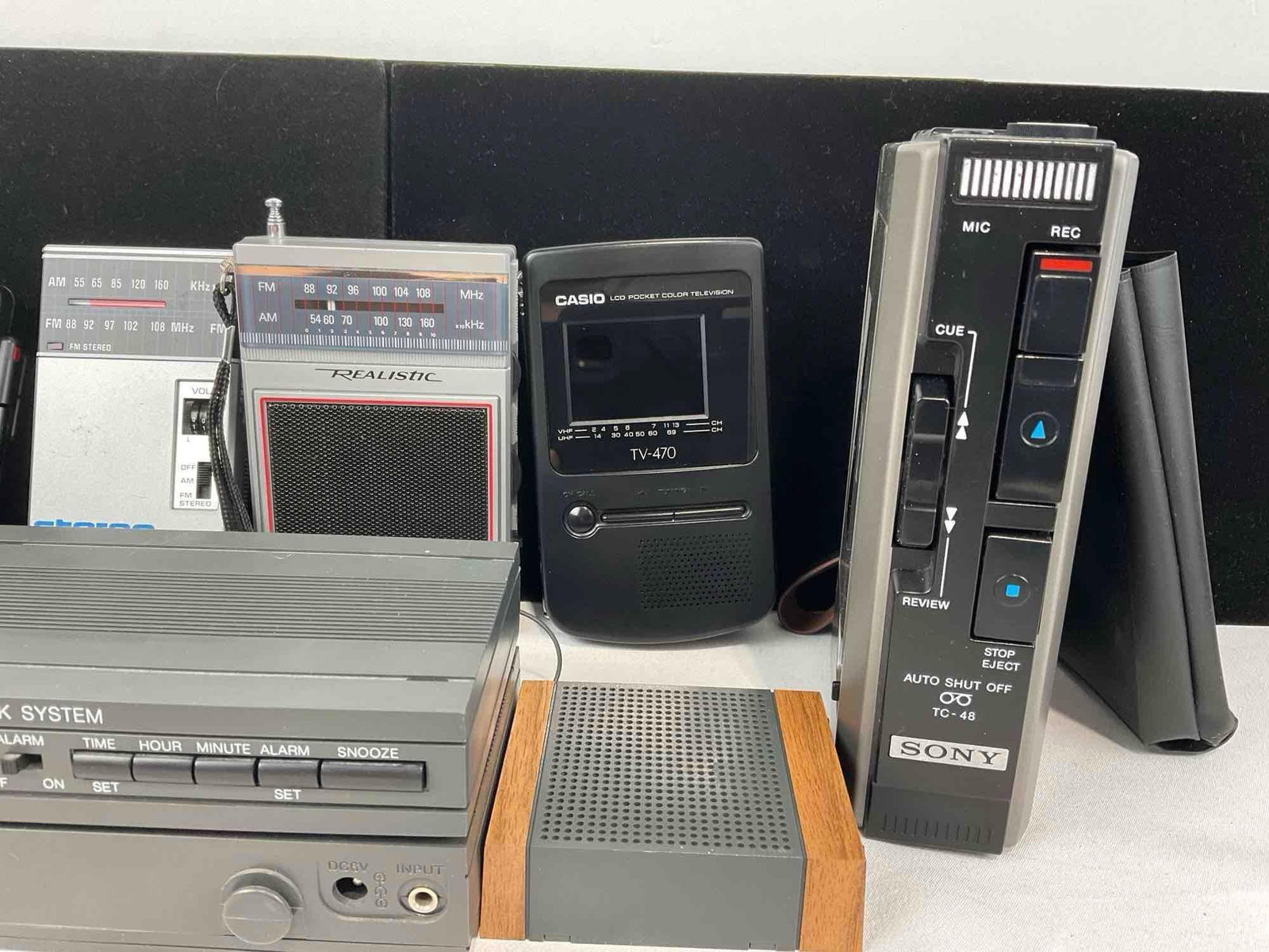 Asst. Vintage Tape Players & Radios, GE, Panasonic, Realistic, Casio, Sony & EPX-90 - 3