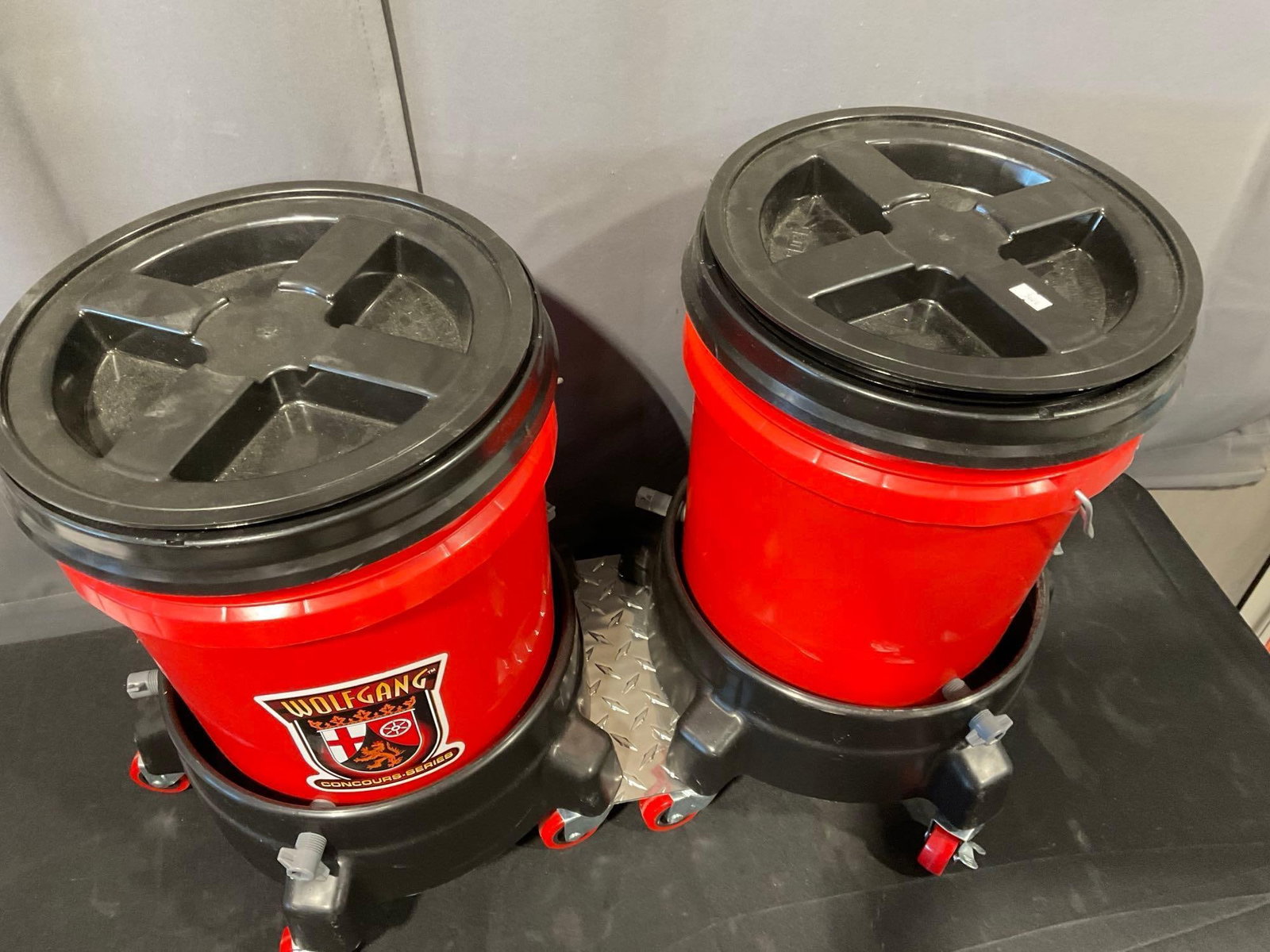 Wolfgang Concours Series Complete Wash System w/Dolly, 2 5 Gallon Red Buckets - 2
