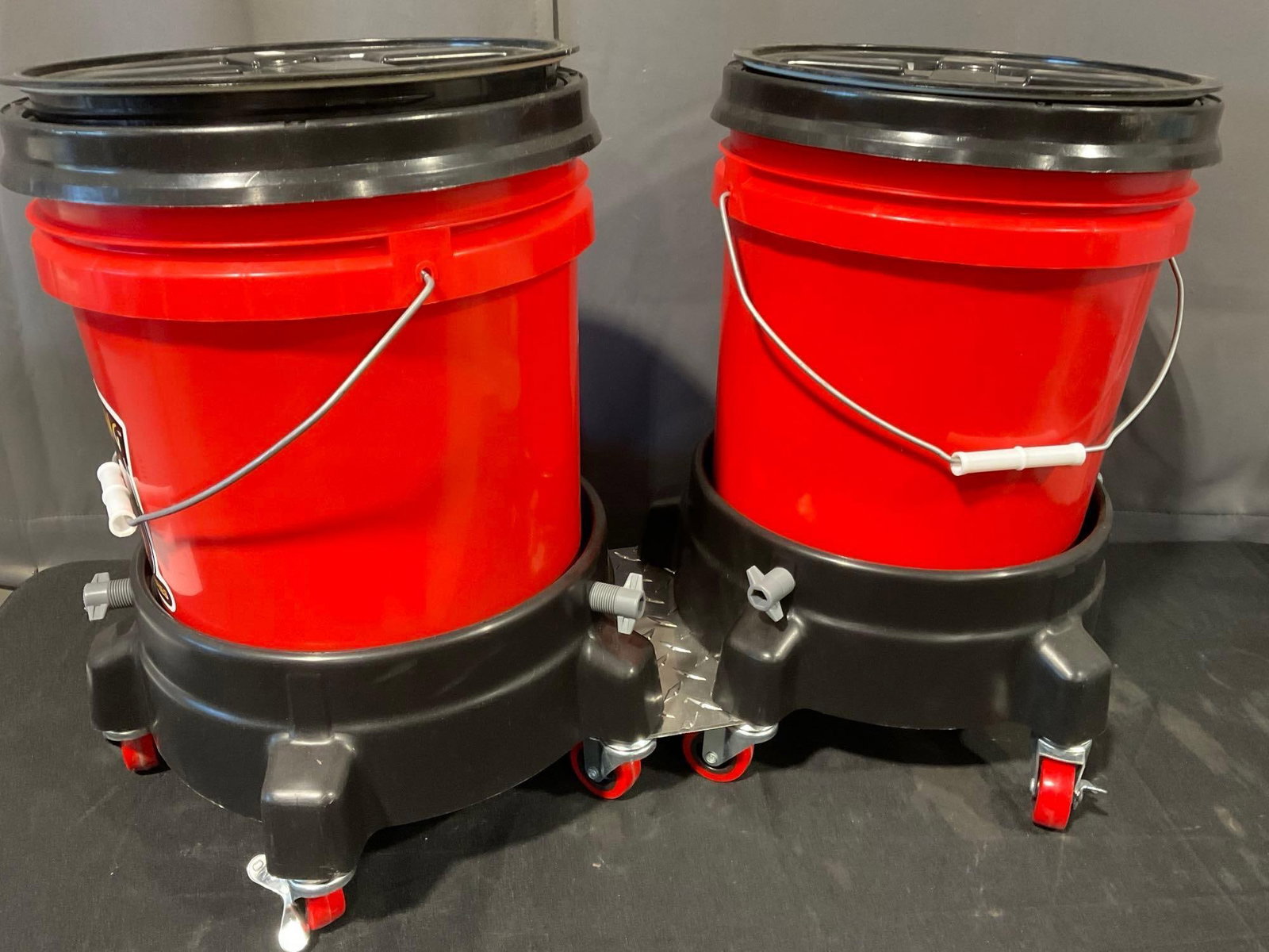 Wolfgang Concours Series Complete Wash System w/Dolly, 2 5 Gallon Red Buckets - 4