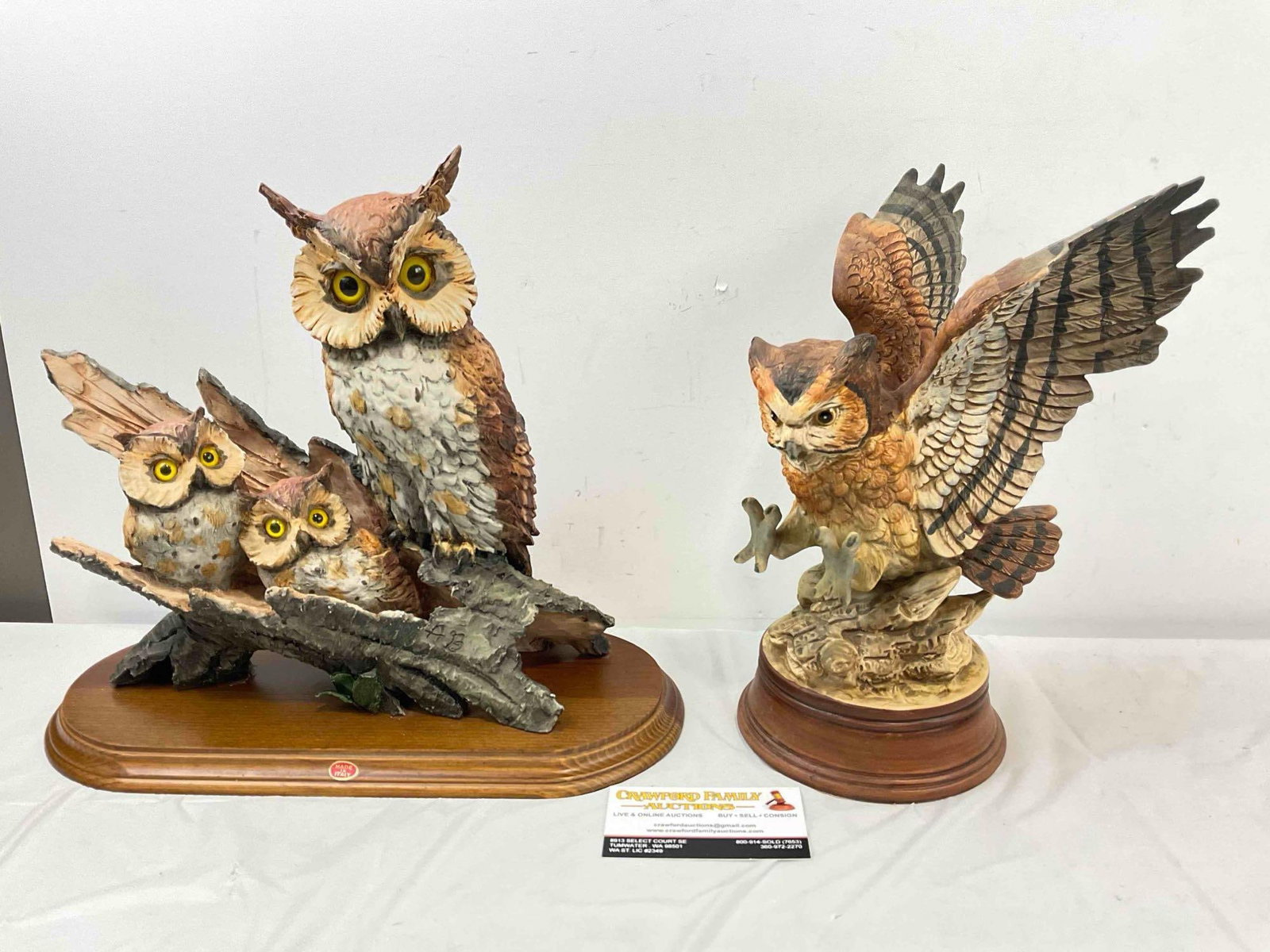 2 pcs Vintage Owl Figurines, 1x Italian Resin w/ Wood Base & 1x Ceramic. Good Condition. (1 of 4)