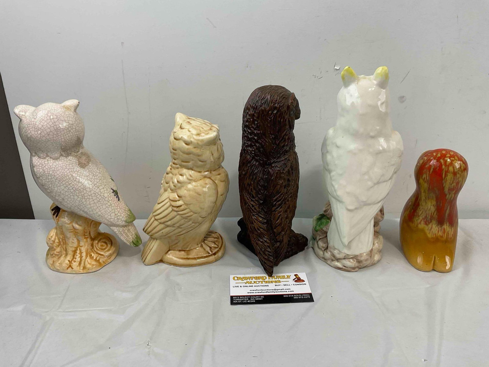 5 pcs Vintage Owl Figurines, incl. 4x Ceramic & 1x Carved Wood. Good Condition. See pics. - 4