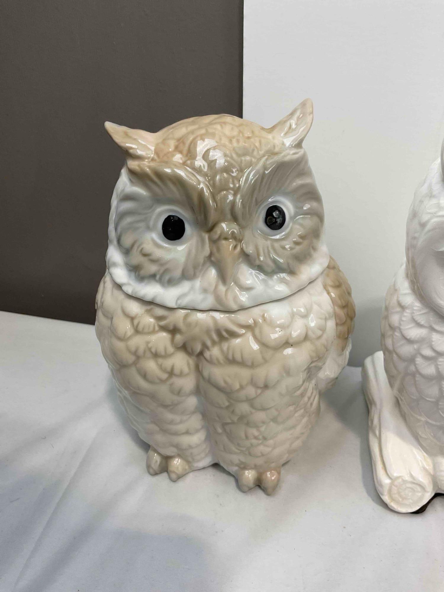 5 pcs Vintage White Ceramic Owl Figurines, incl. Napcoware Japanese. Good Condition. See pics. - 4
