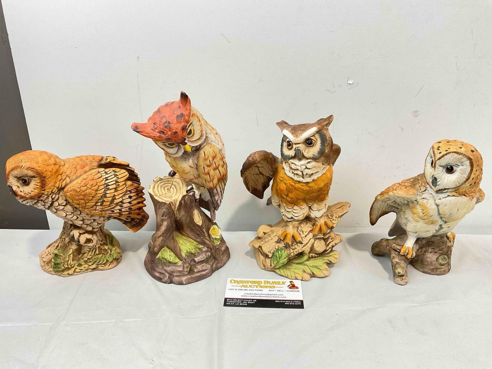 4 pcs Vintage Ceramic Owl Figurines, incl. 1x Music Box & 3x UTC Japan. Good Condition. (1 of 8)